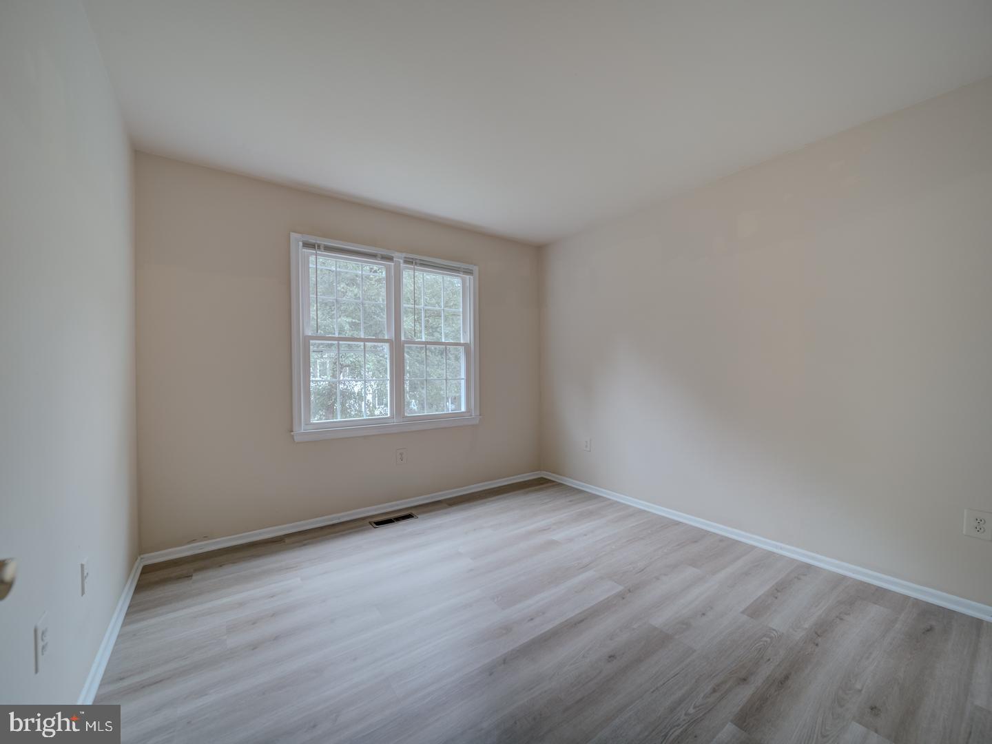 ROCKSHIRE - Residential Lease