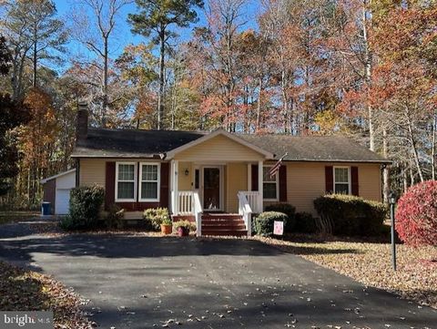 Homes For Sale - 9 Burr Hill Drive<br/> OCEAN PINES, MD 21811