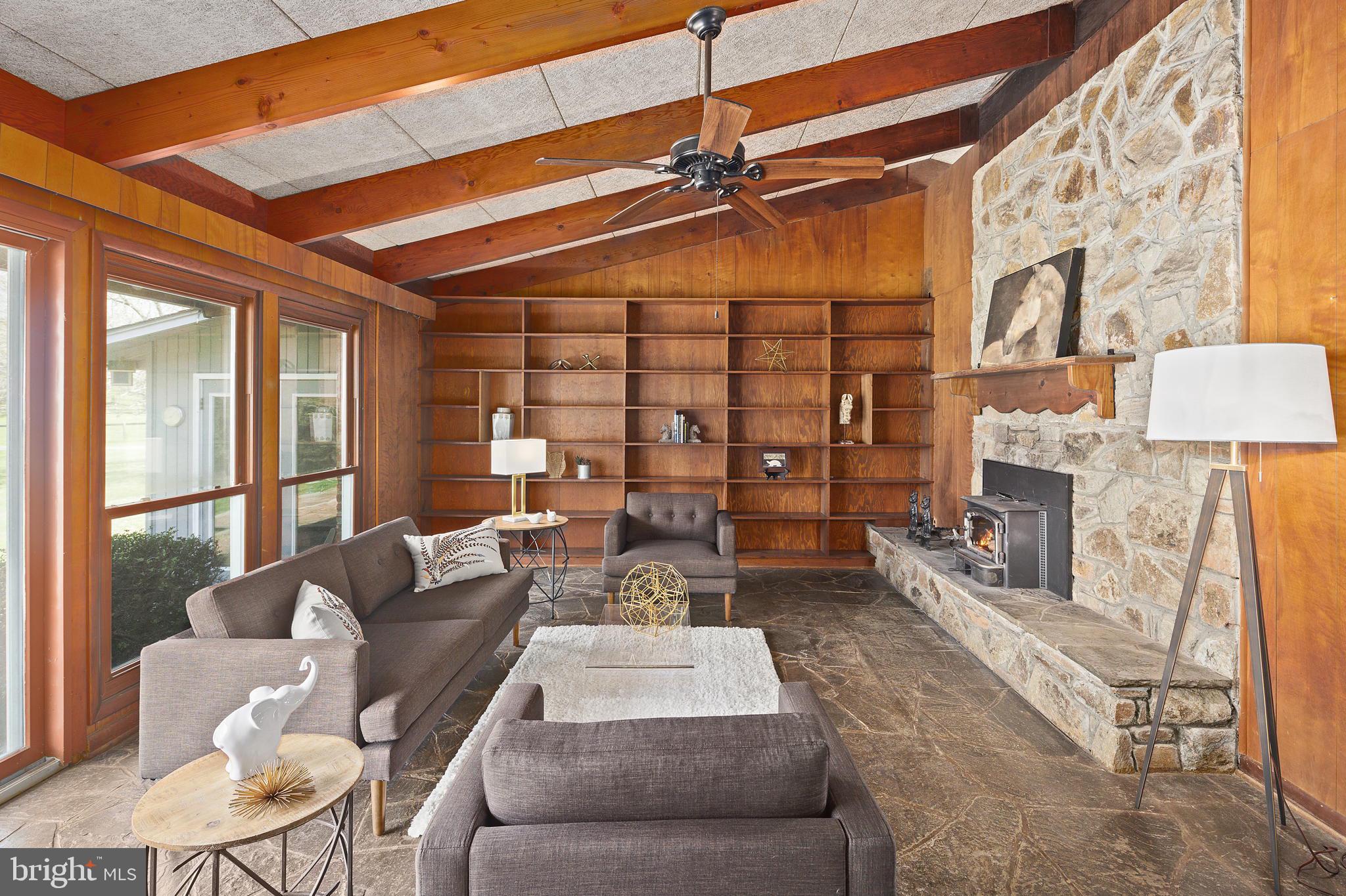 WALNUT ACRES - Residential