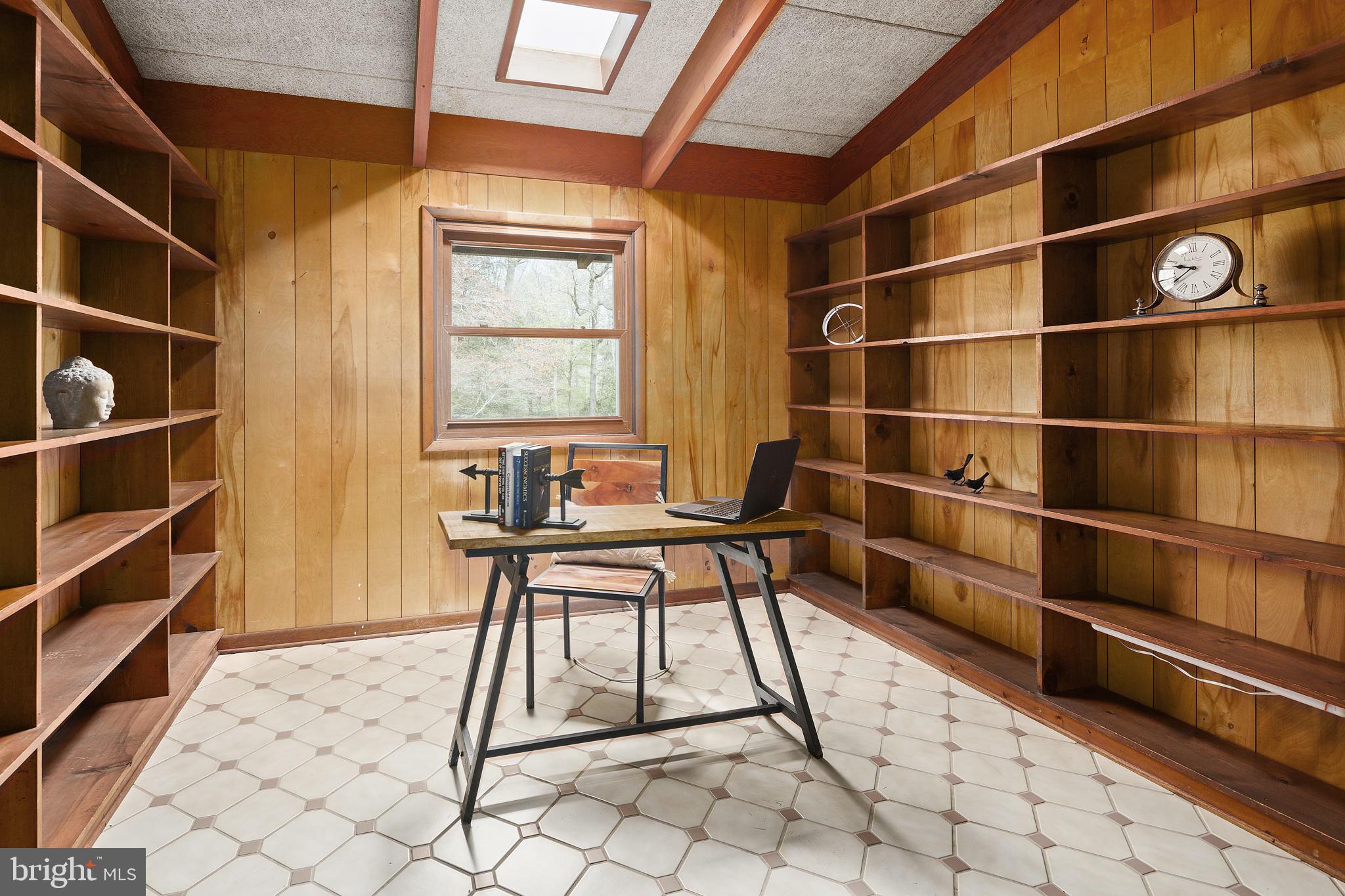 WALNUT ACRES - Residential