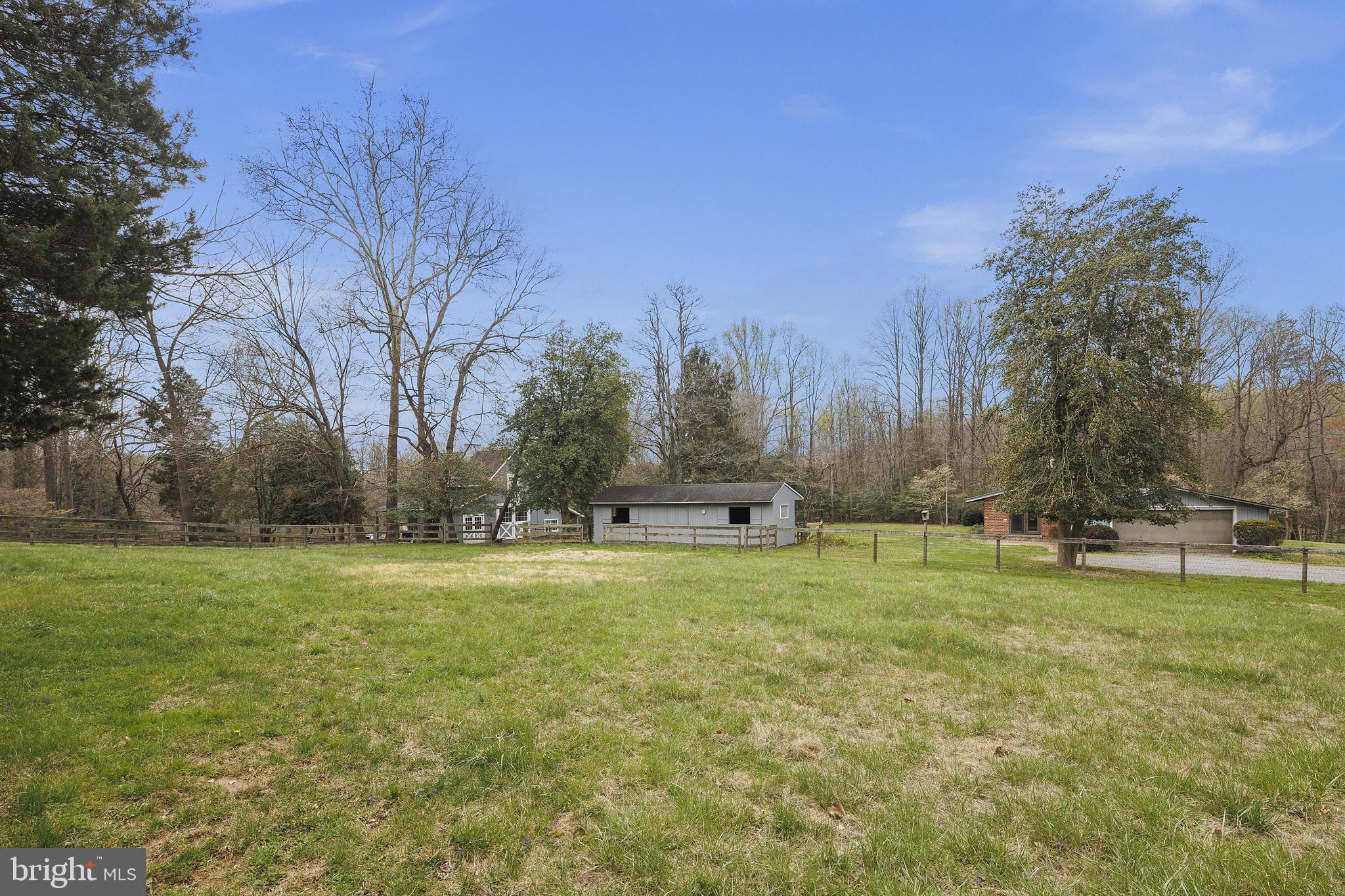 WALNUT ACRES - Residential