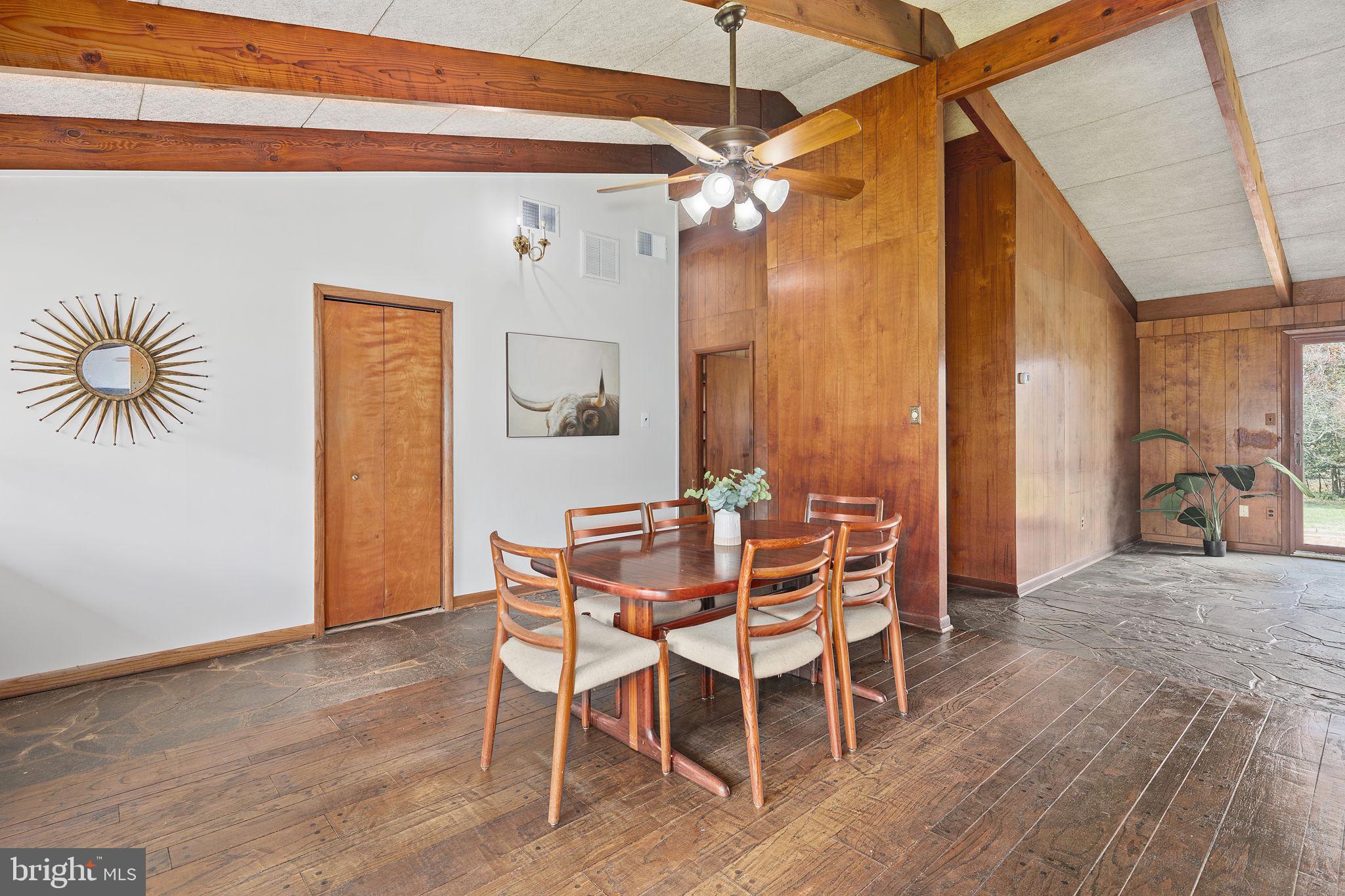 WALNUT ACRES - Residential