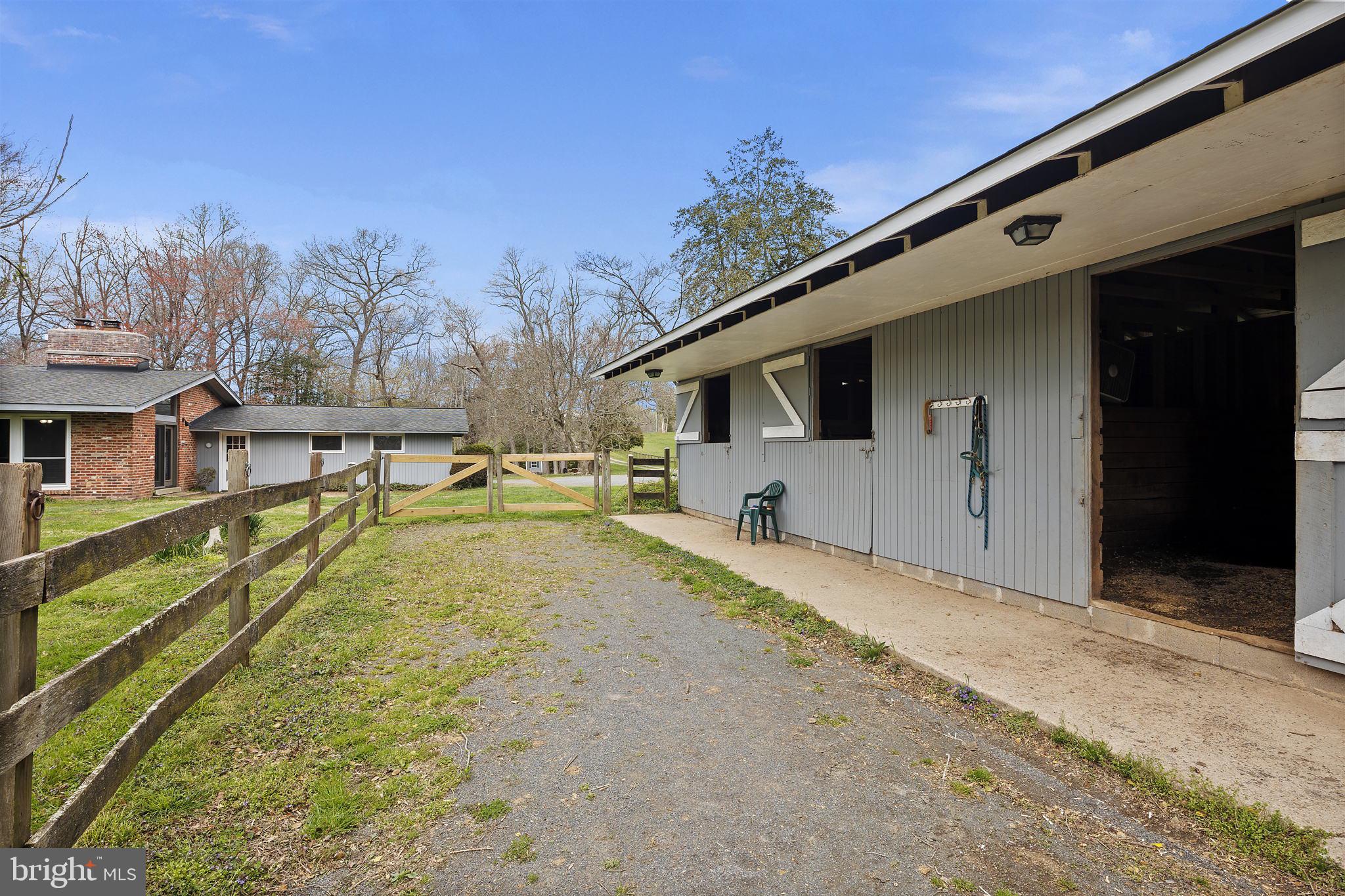 WALNUT ACRES - Residential