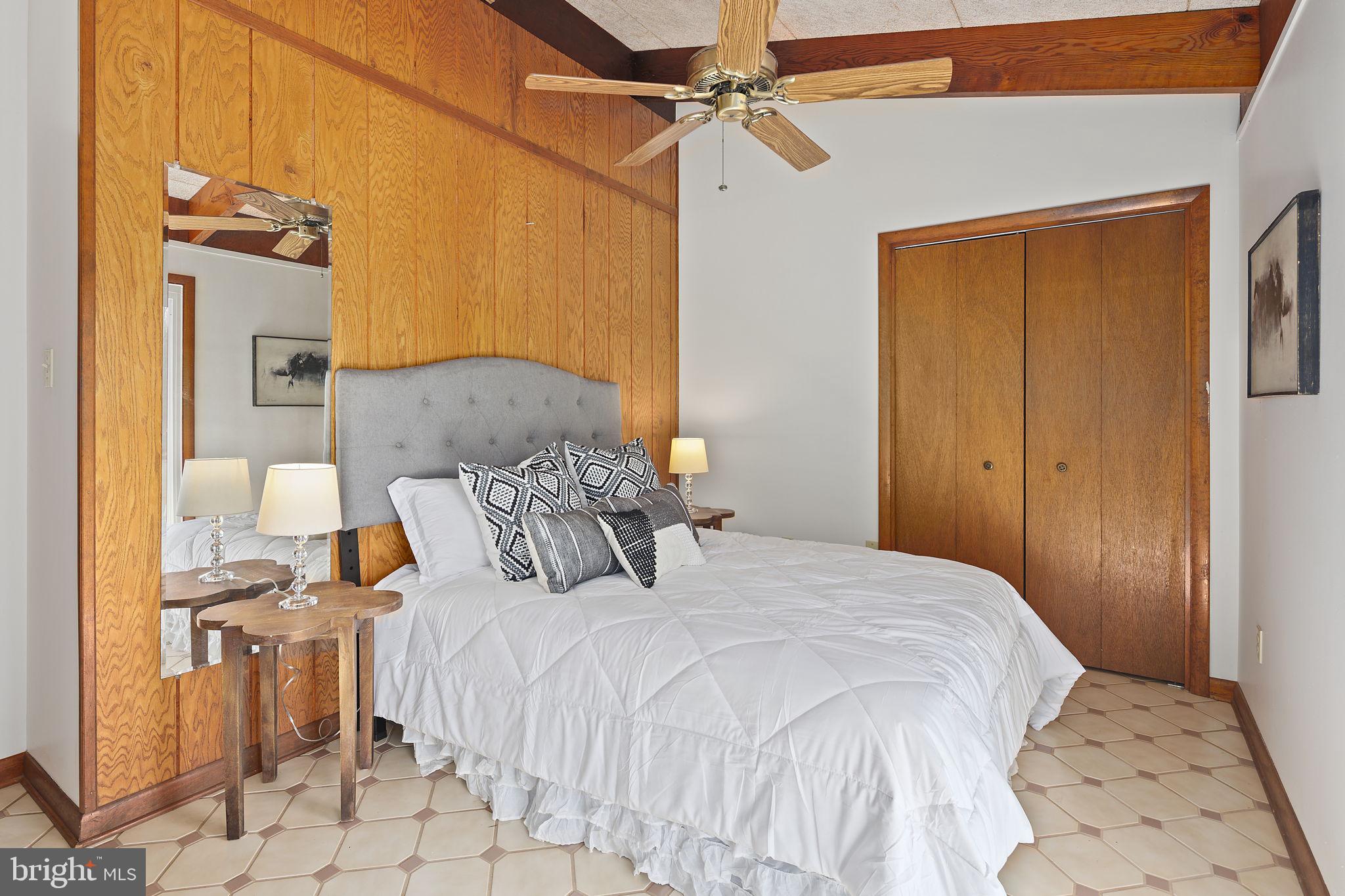 WALNUT ACRES - Residential