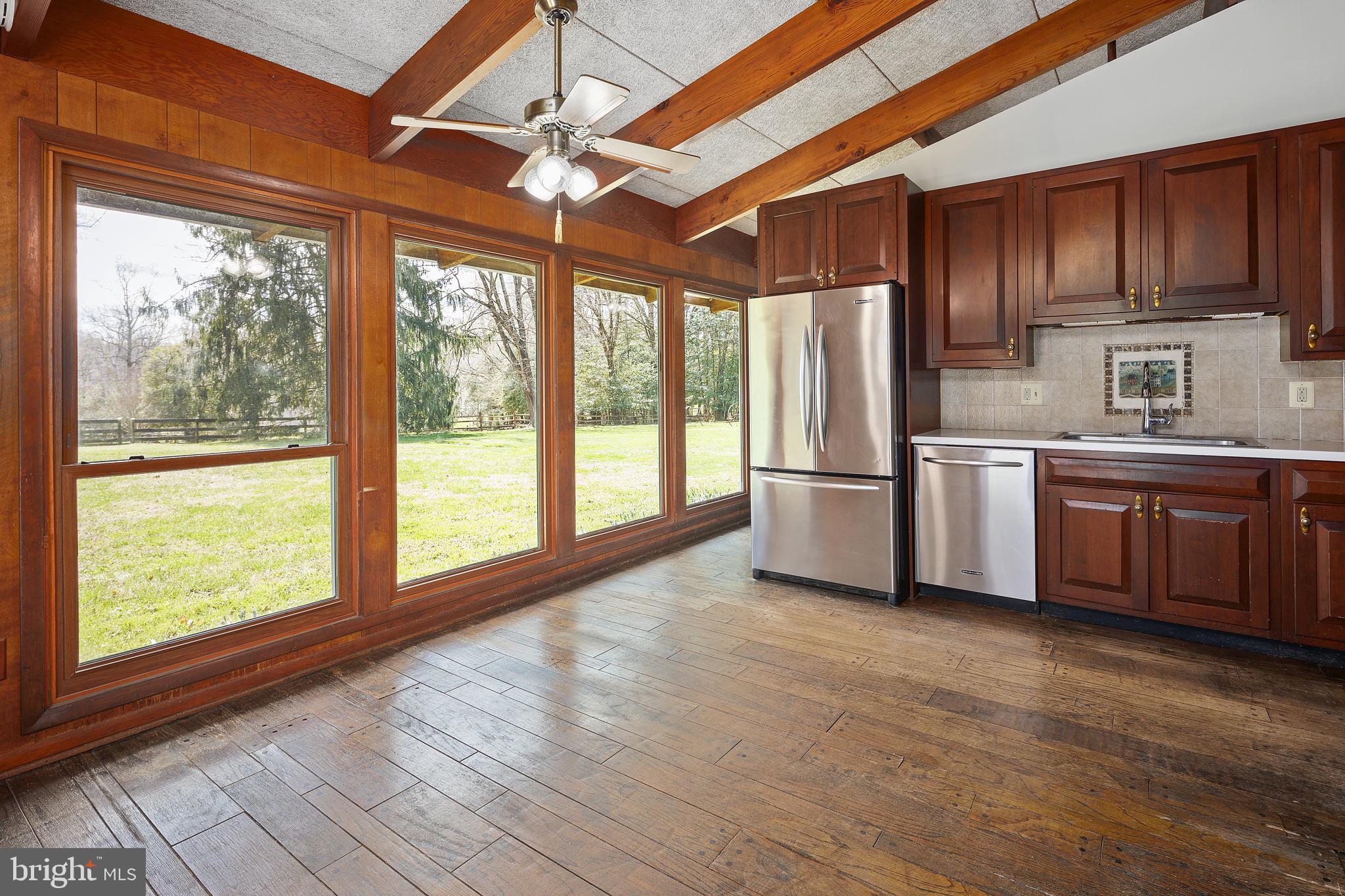 WALNUT ACRES - Residential