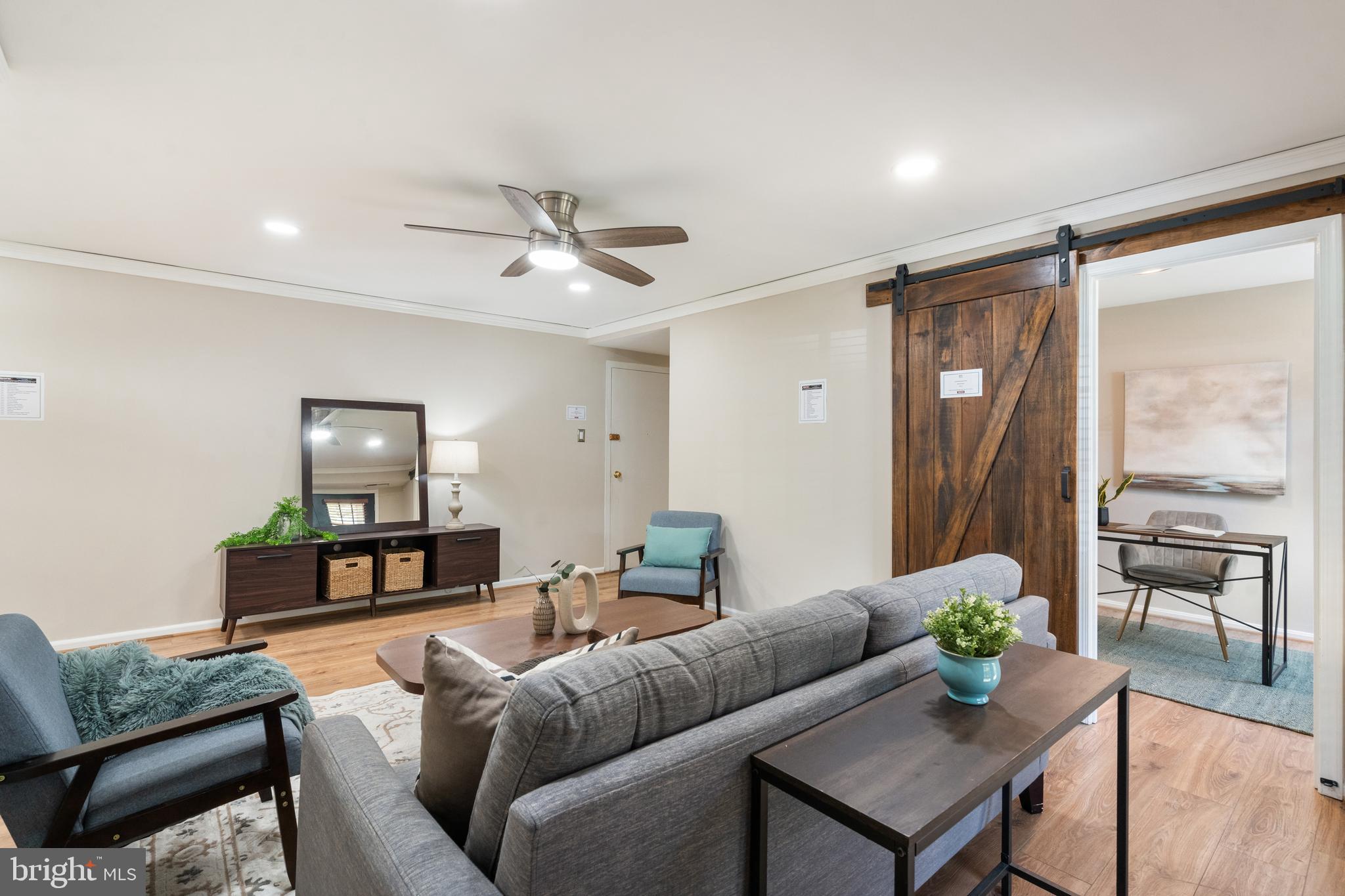 MAYFLOWER SQUARE - Residential