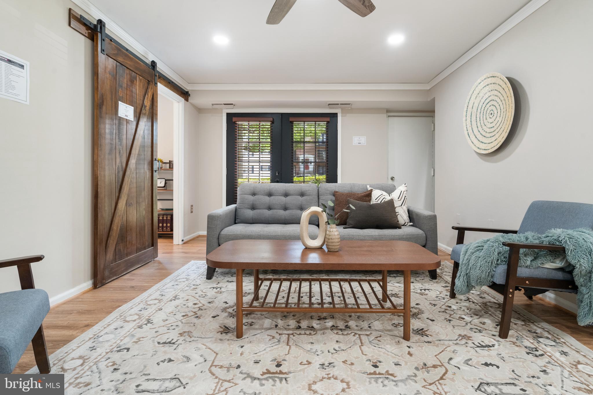 MAYFLOWER SQUARE - Residential