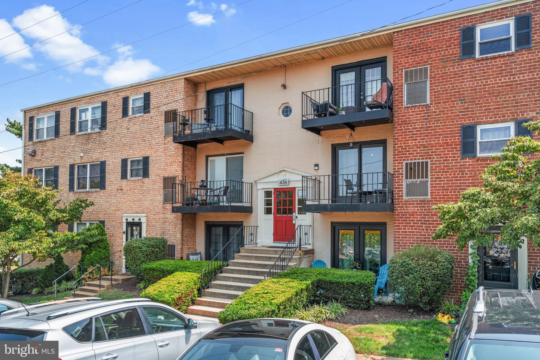 MAYFLOWER SQUARE - Residential