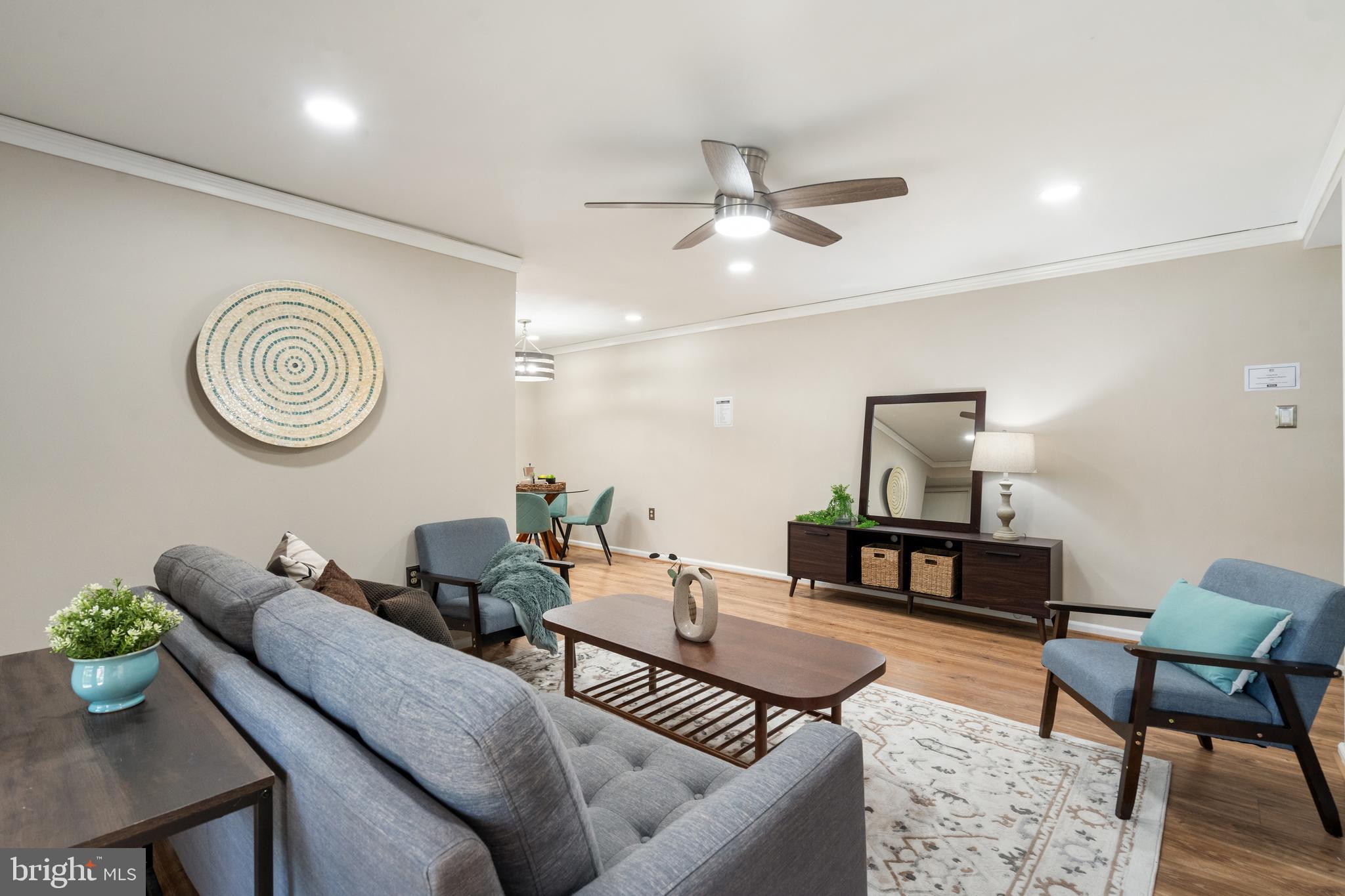 MAYFLOWER SQUARE - Residential