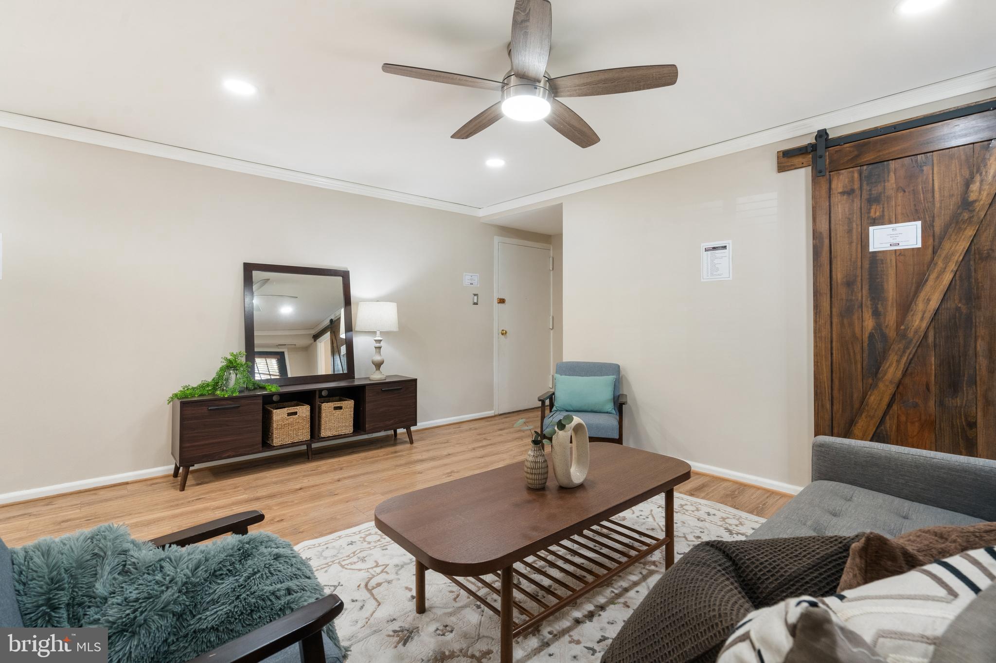 MAYFLOWER SQUARE - Residential