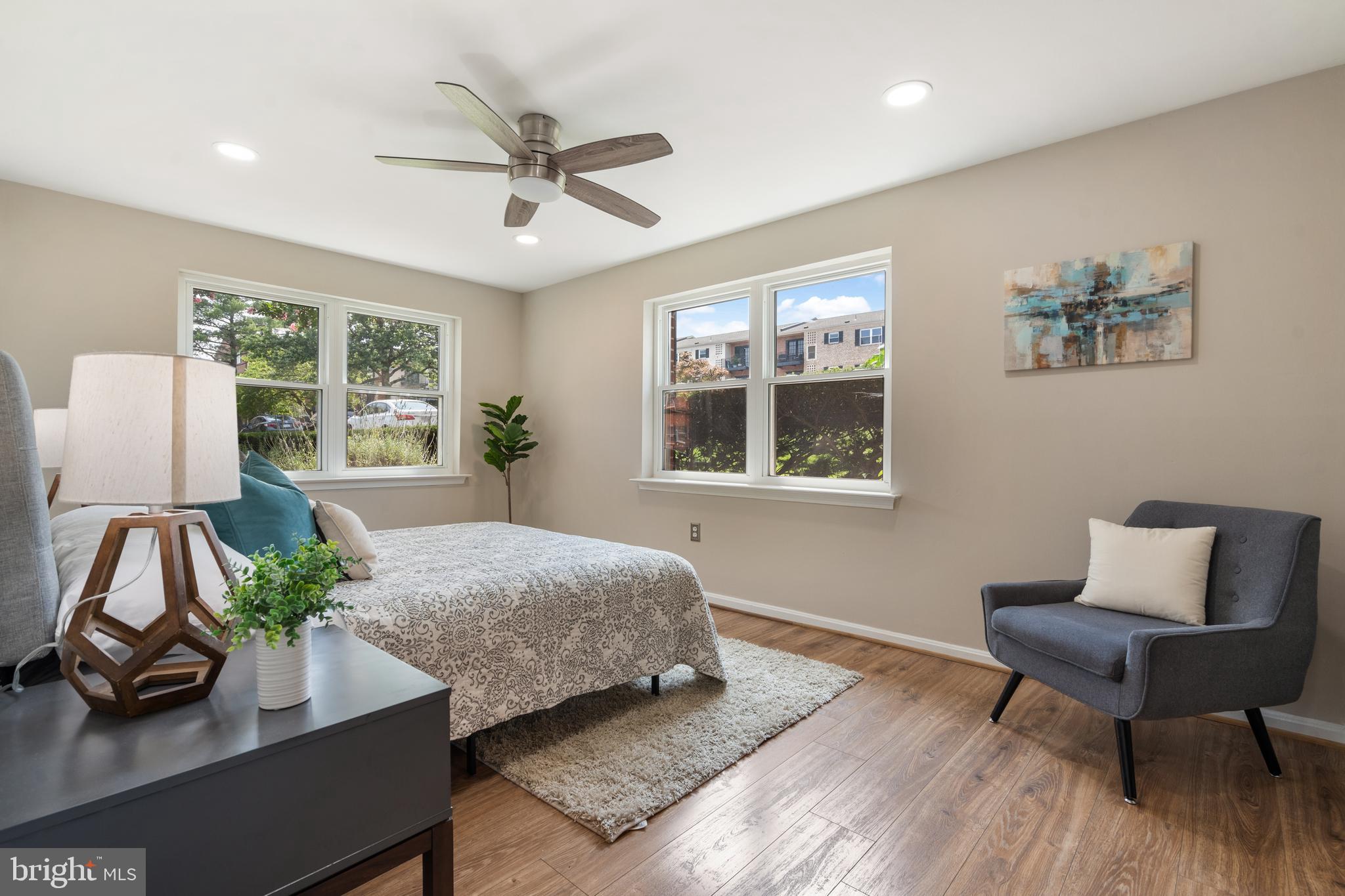 MAYFLOWER SQUARE - Residential