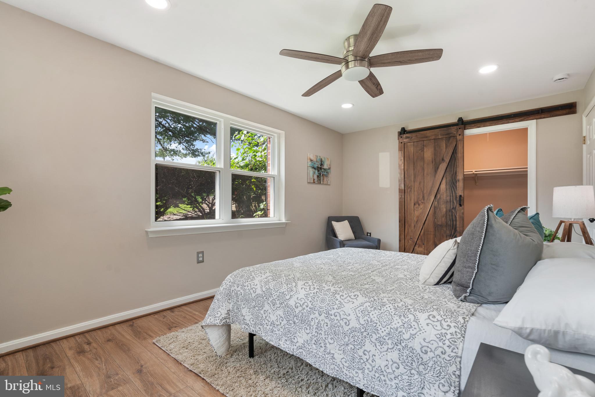 MAYFLOWER SQUARE - Residential