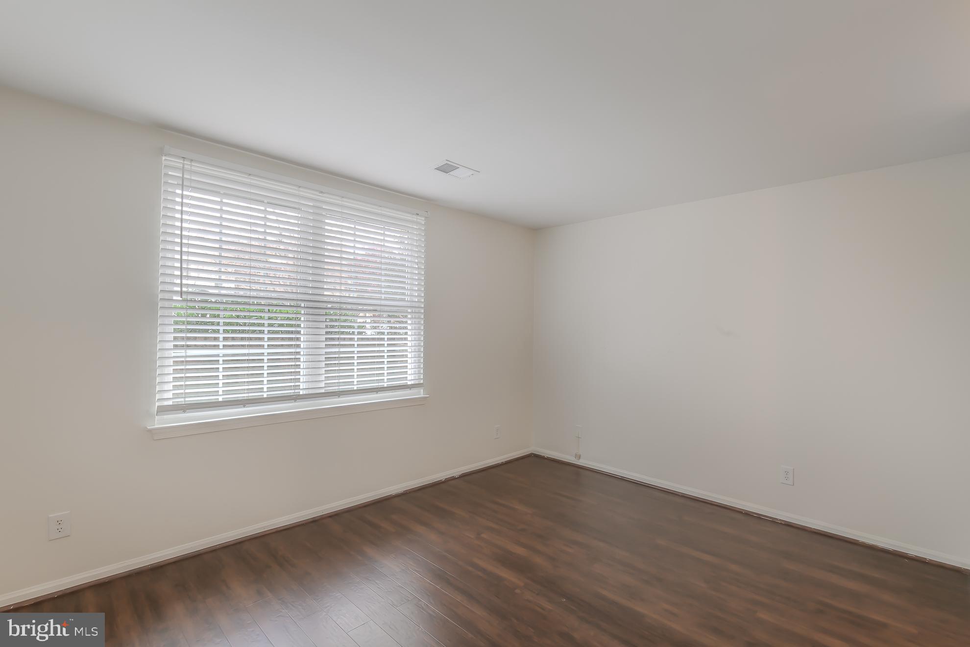 HEIGHTS AT PENDERBROOK - Residential Lease