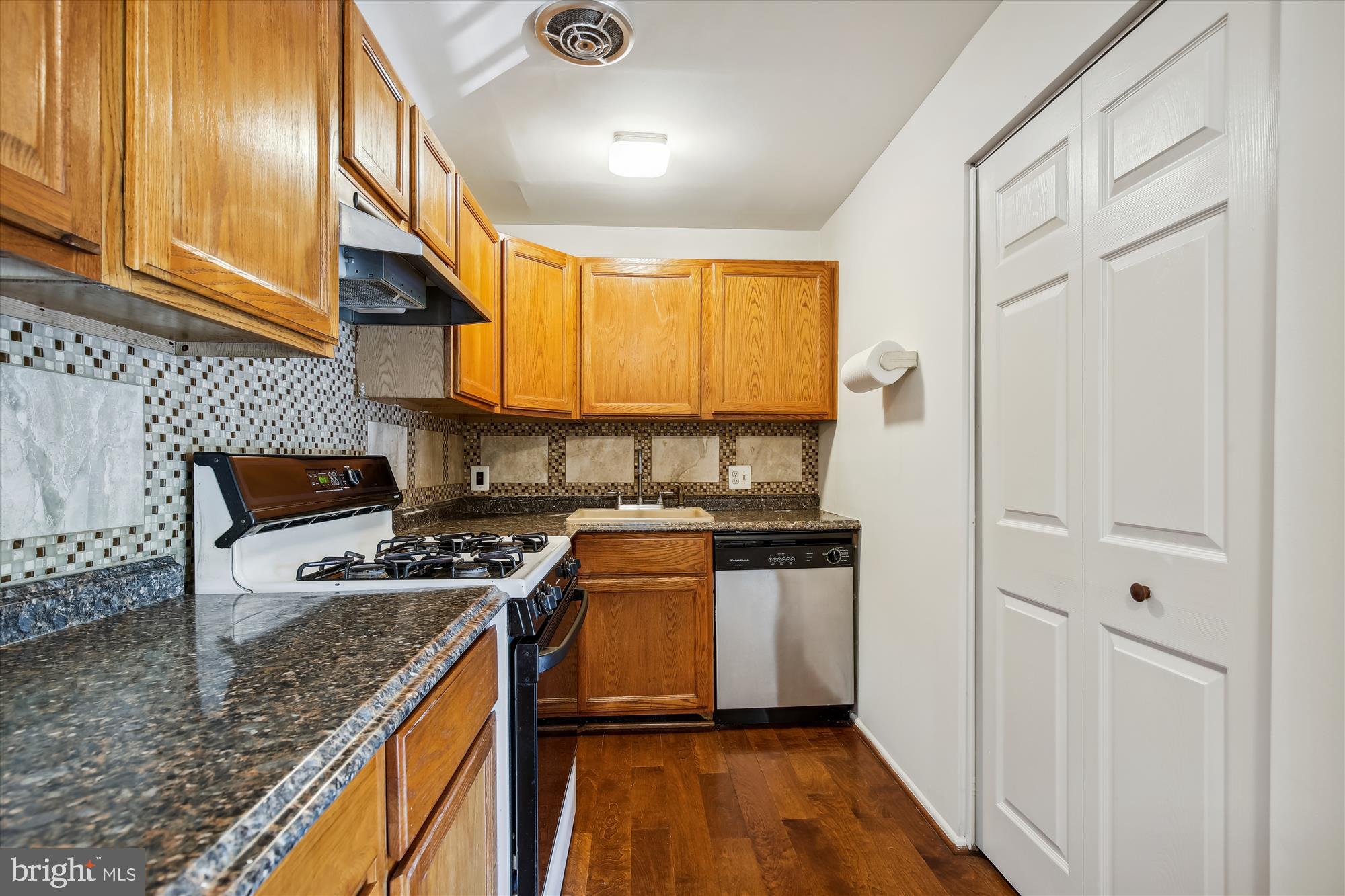 PARK TERRACE - Residential