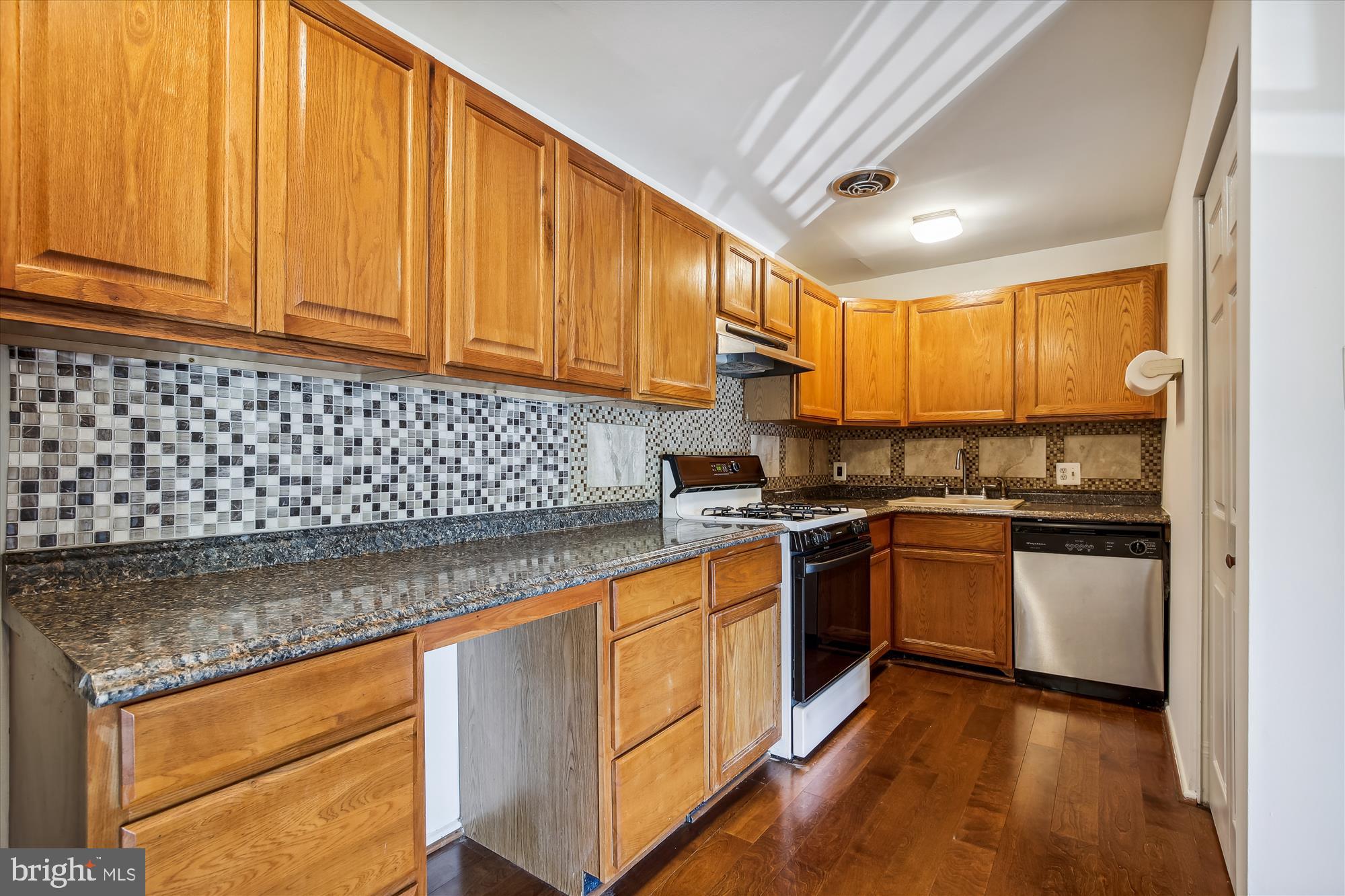 PARK TERRACE - Residential