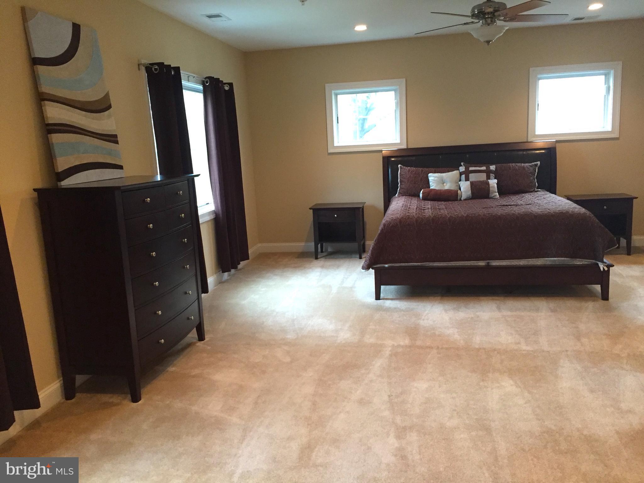 AYRLAWN - Residential