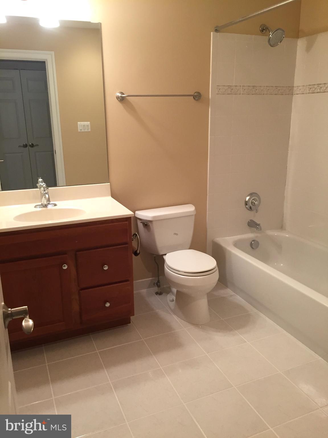 AYRLAWN - Residential