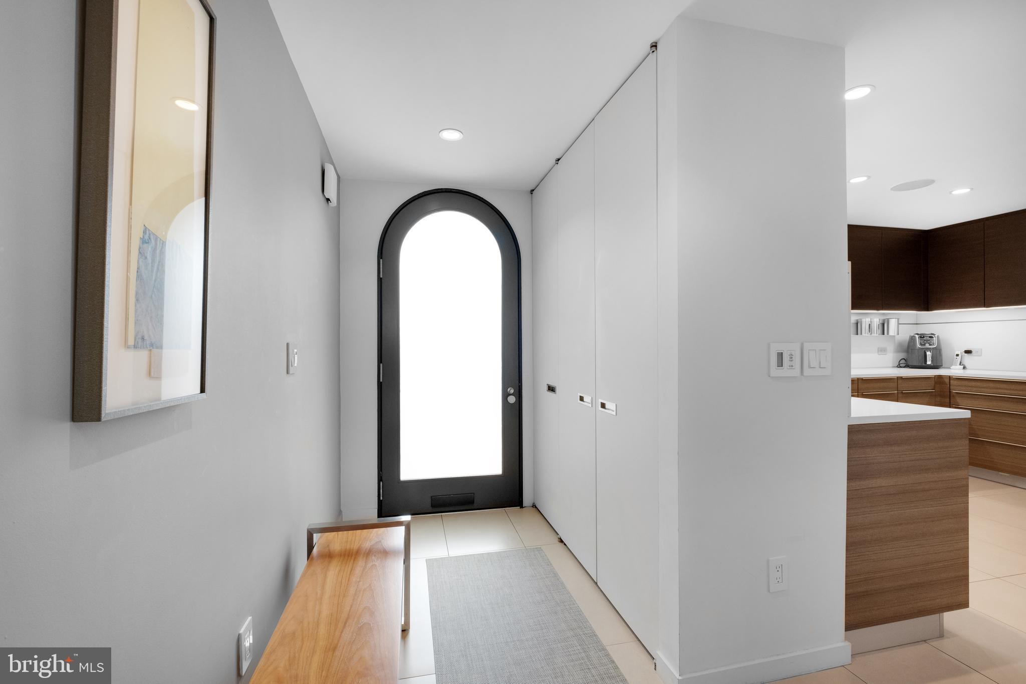 SOCIETY HILL - Residential