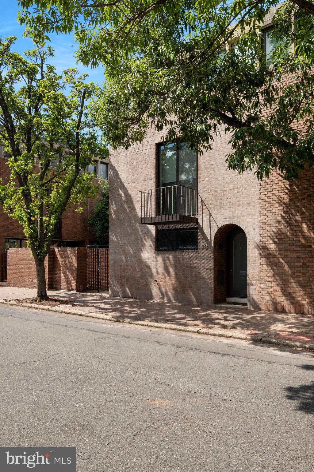 SOCIETY HILL - Residential