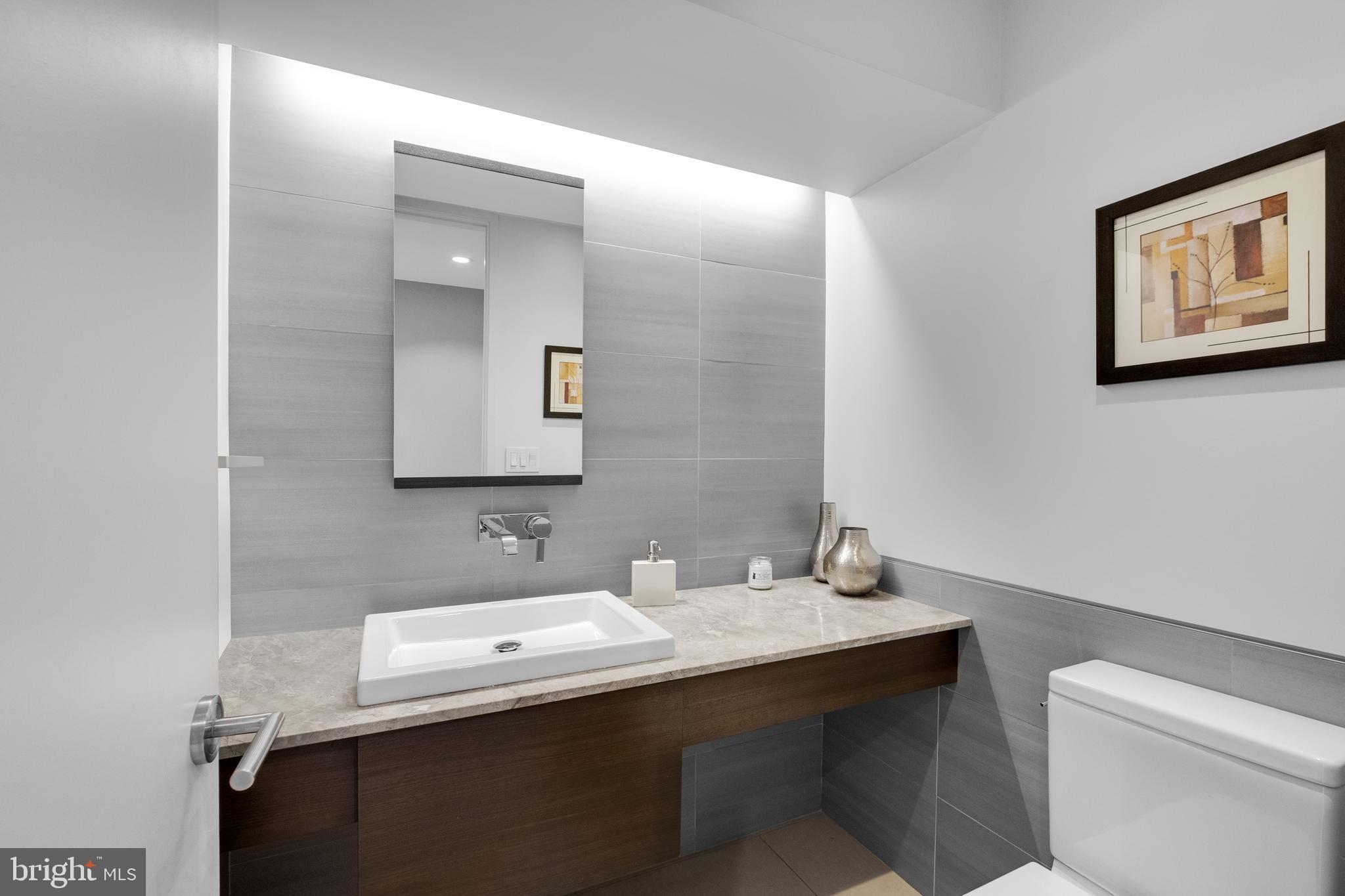 SOCIETY HILL - Residential