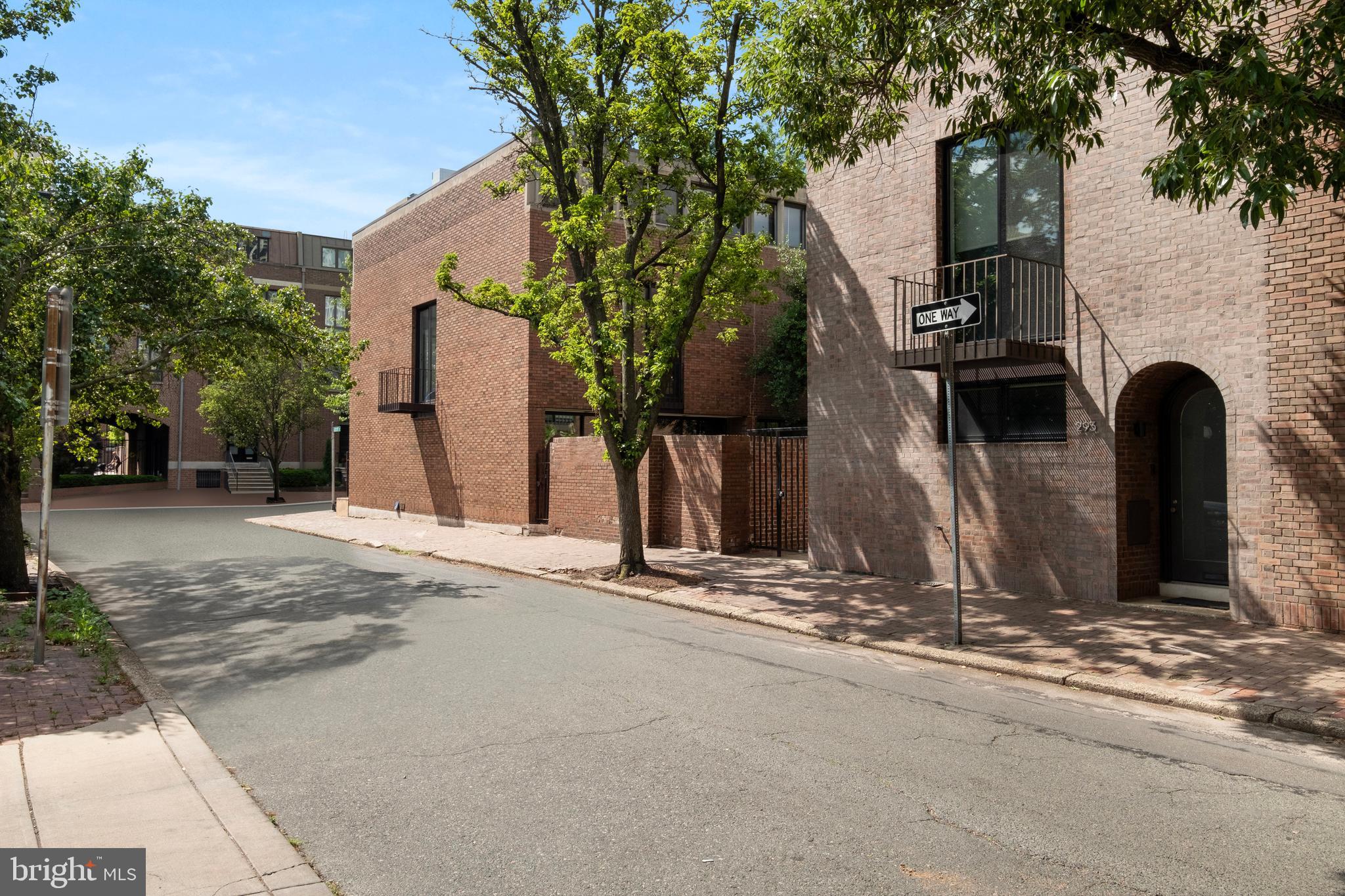 SOCIETY HILL - Residential