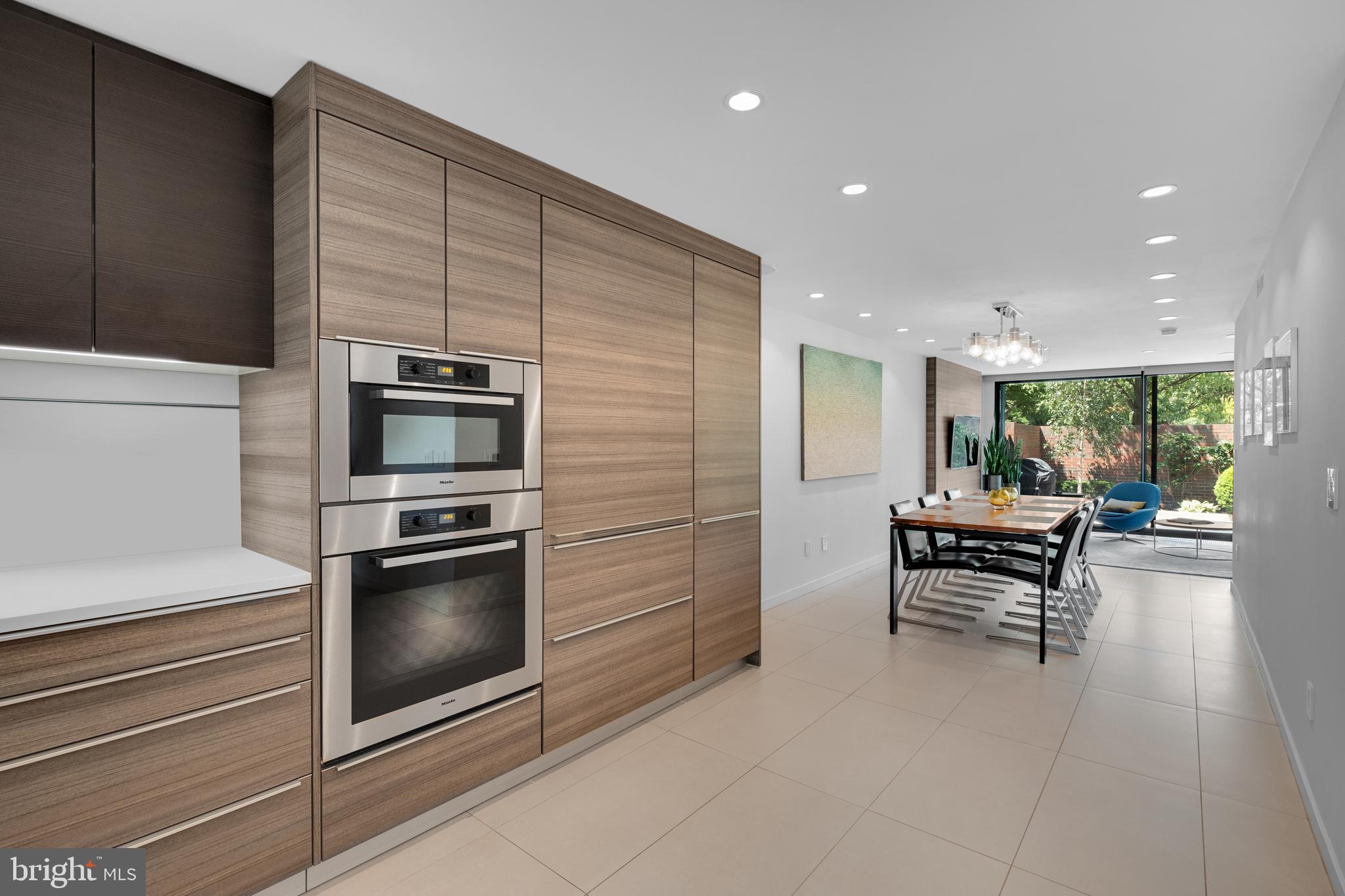 SOCIETY HILL - Residential