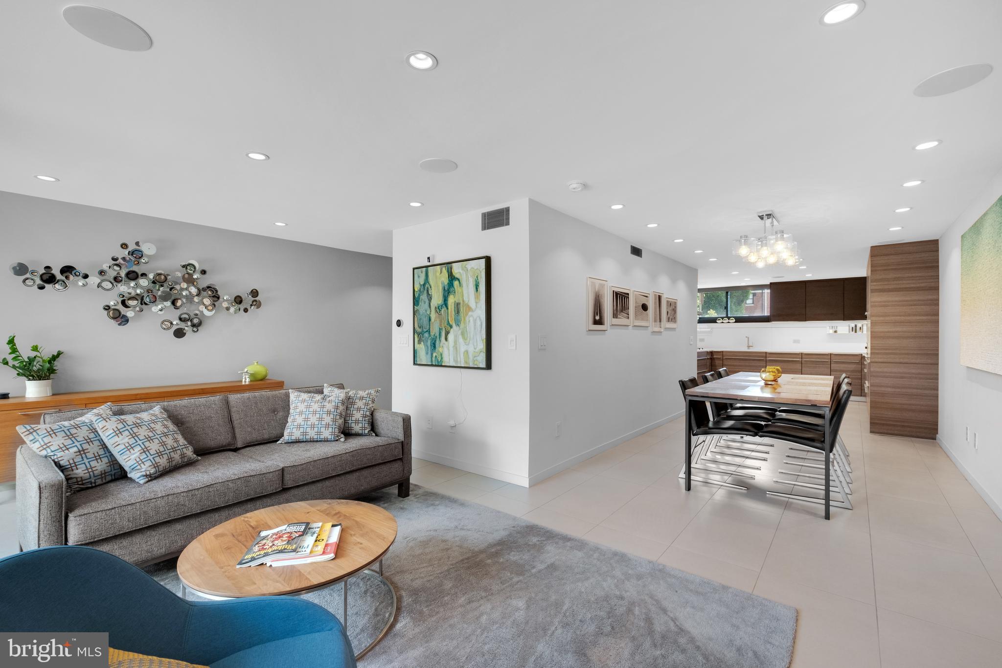 SOCIETY HILL - Residential