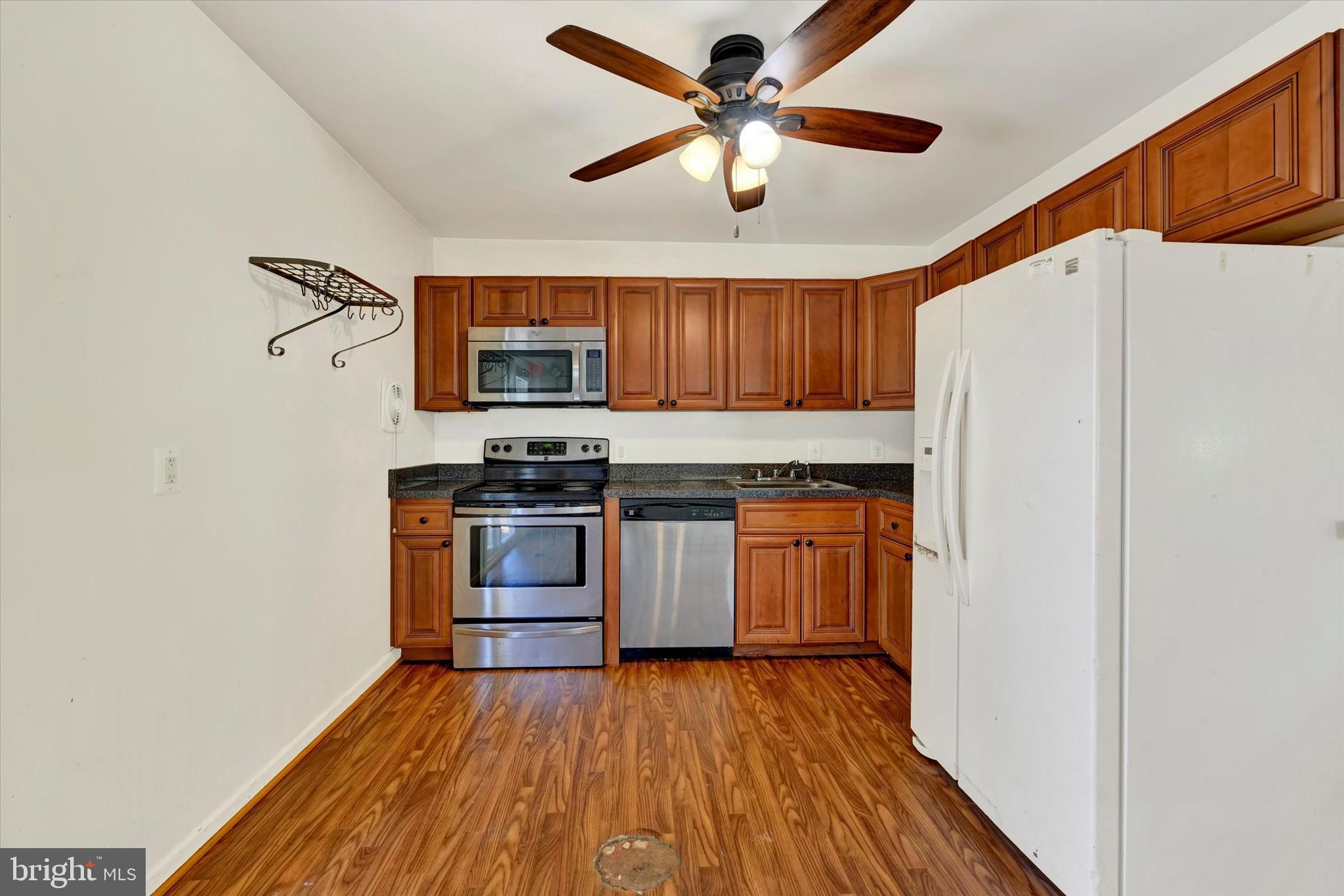 SUTER CIRCLE - Residential