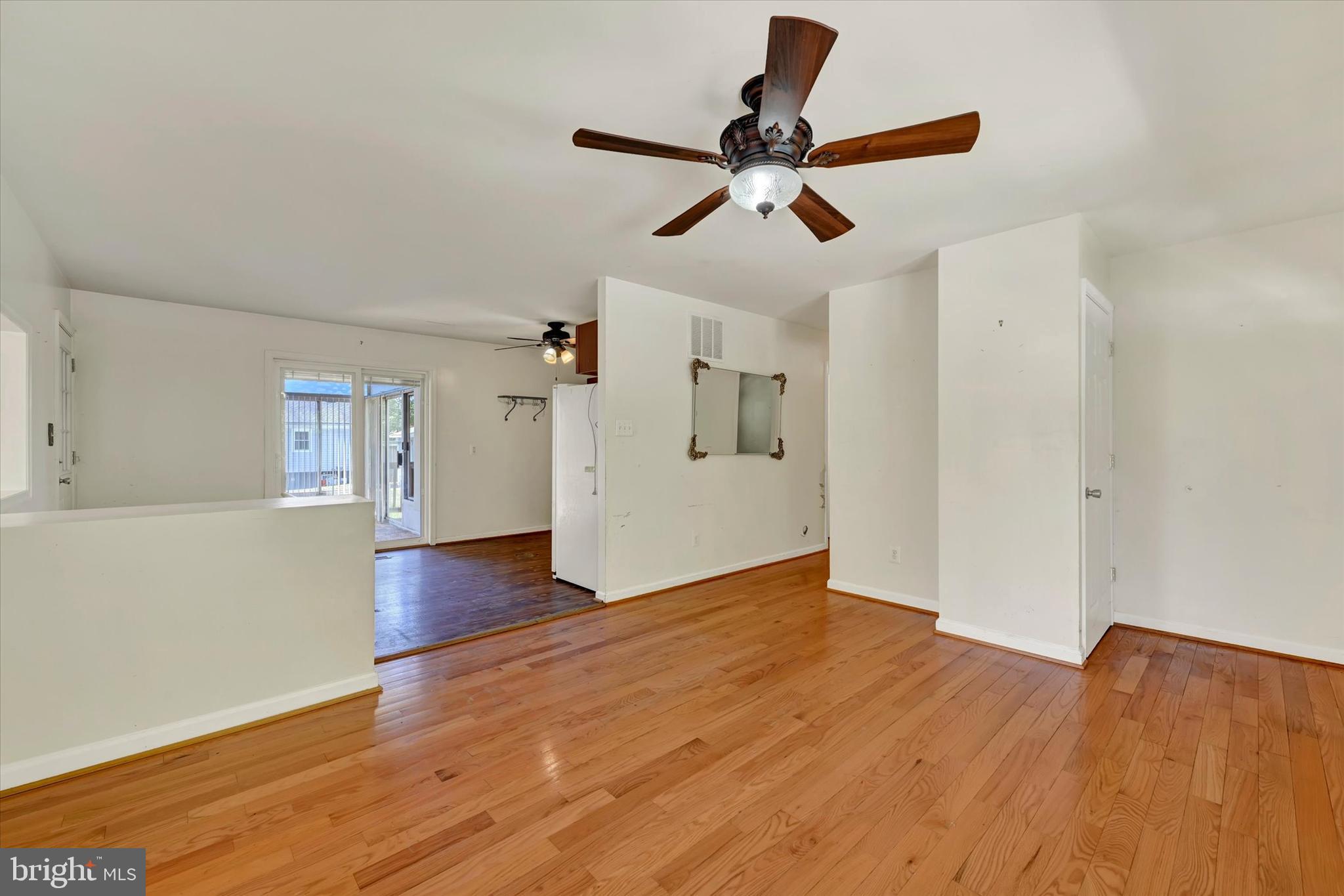 SUTER CIRCLE - Residential