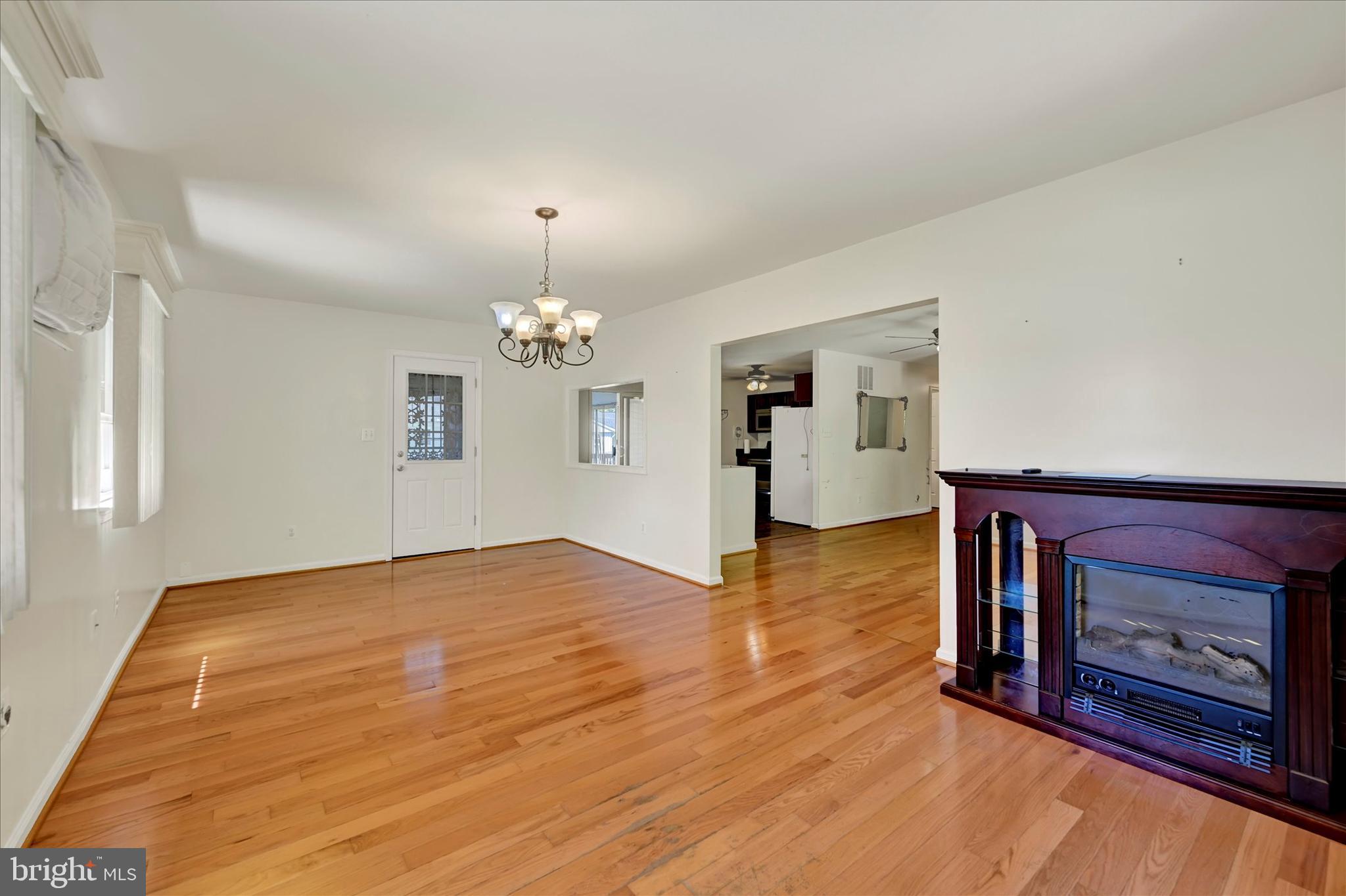 SUTER CIRCLE - Residential