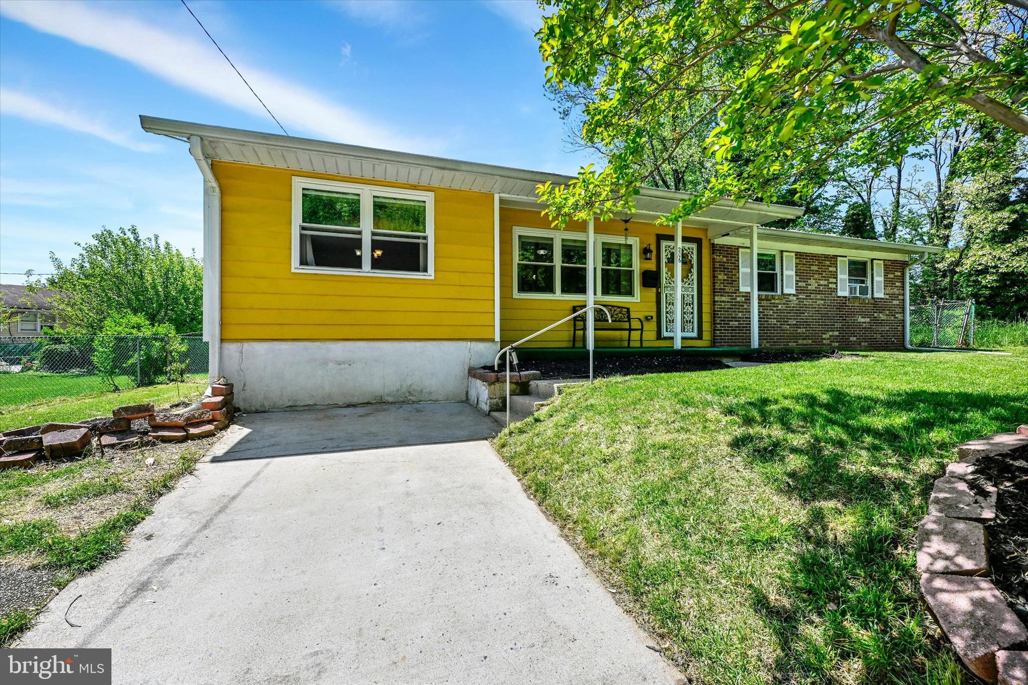 206 MELVIN AVENUE