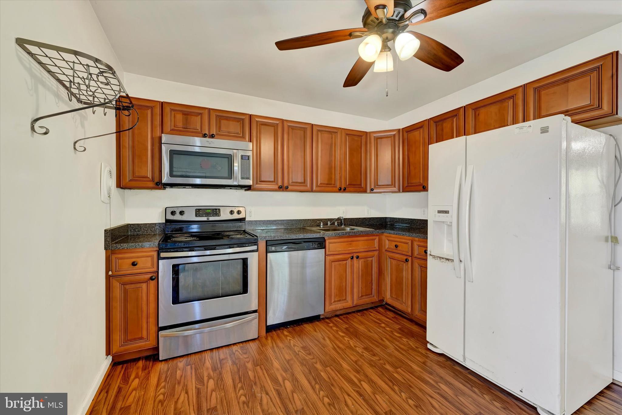 SUTER CIRCLE - Residential