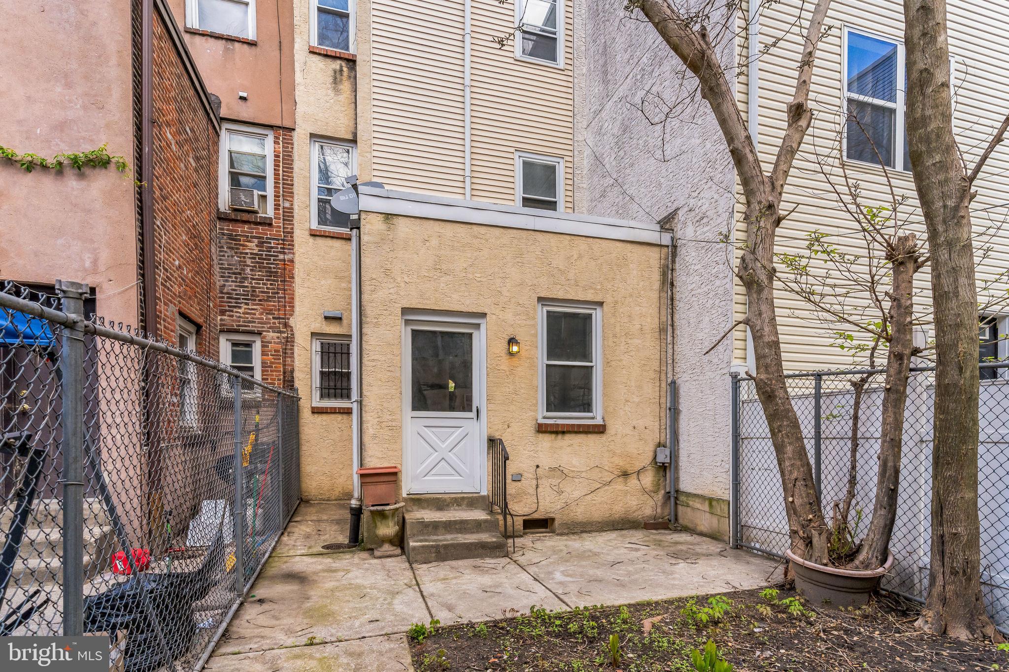 GRADUATE HOSPITAL - Residential Lease