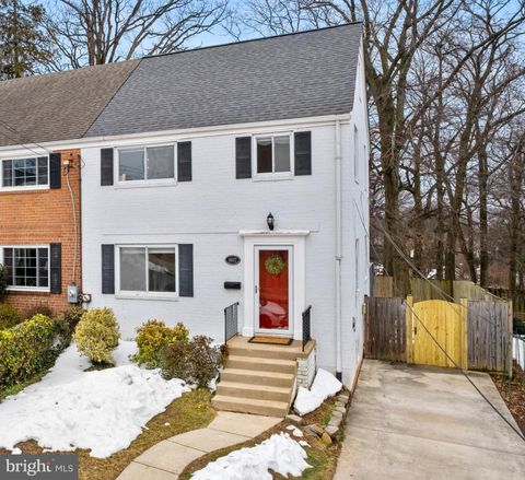 4802 20TH PLACE N ARLINGTON VA 22207