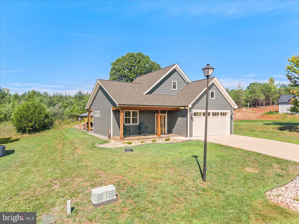 1054 BARROW HILLS DRIVE