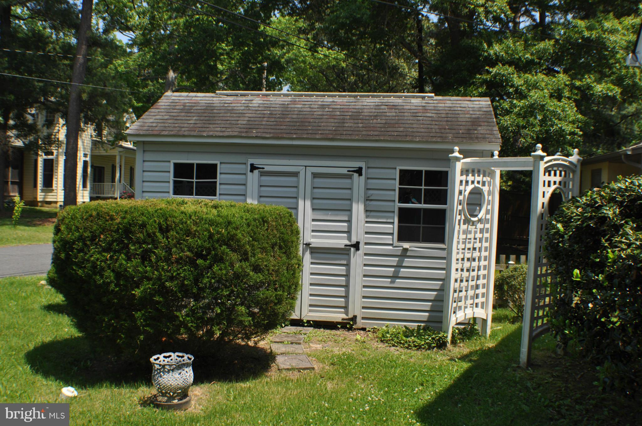 COBB ISLAND - Residential