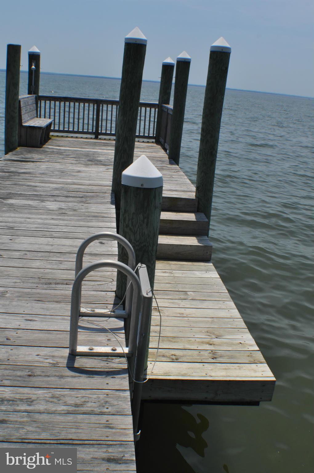 COBB ISLAND - Residential