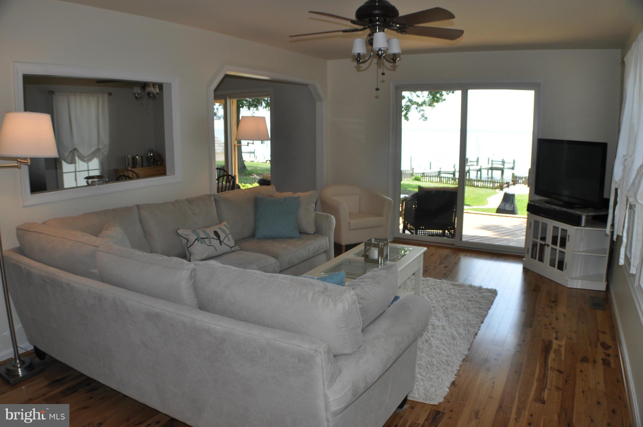 COBB ISLAND - Residential