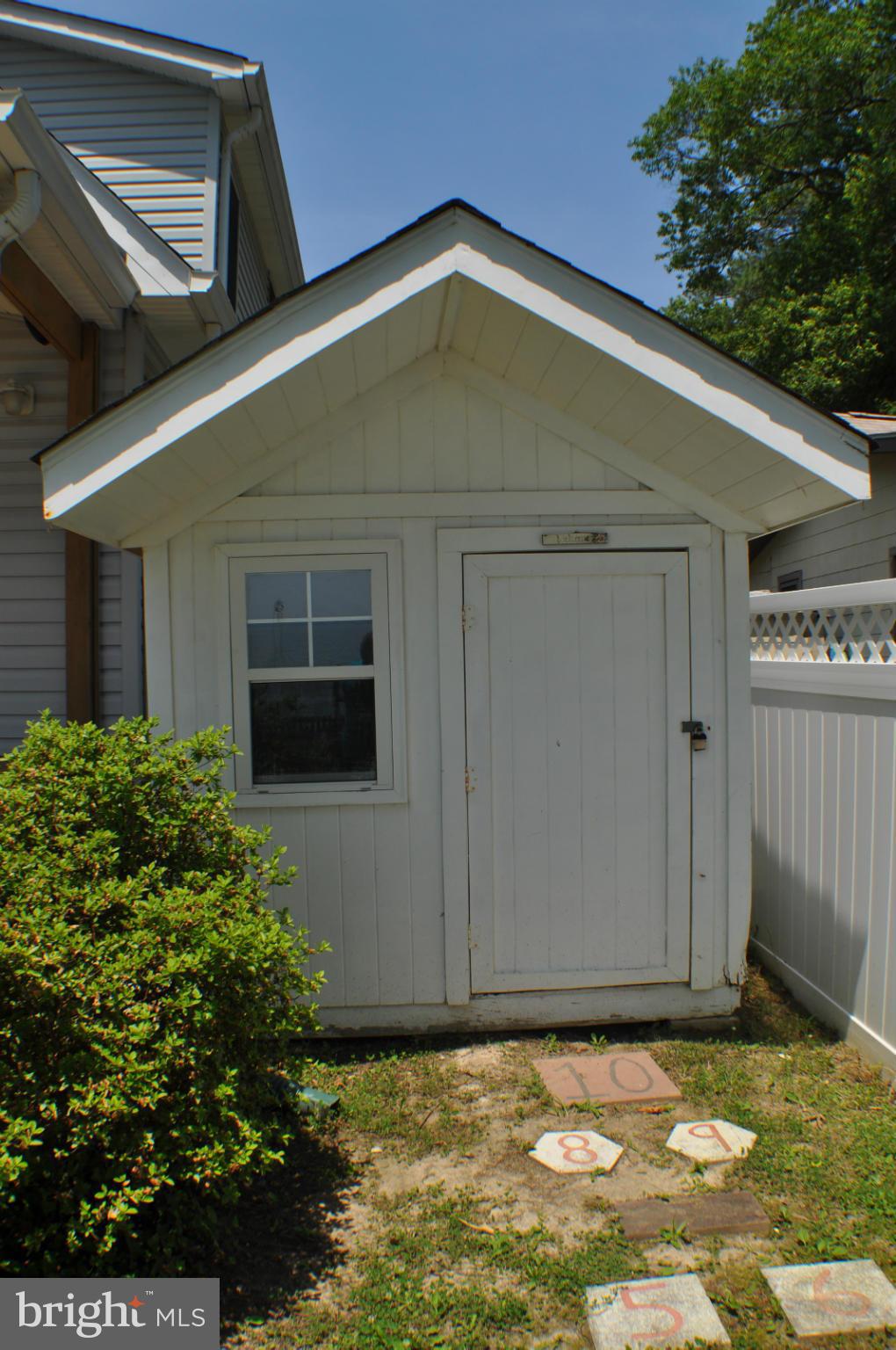 COBB ISLAND - Residential