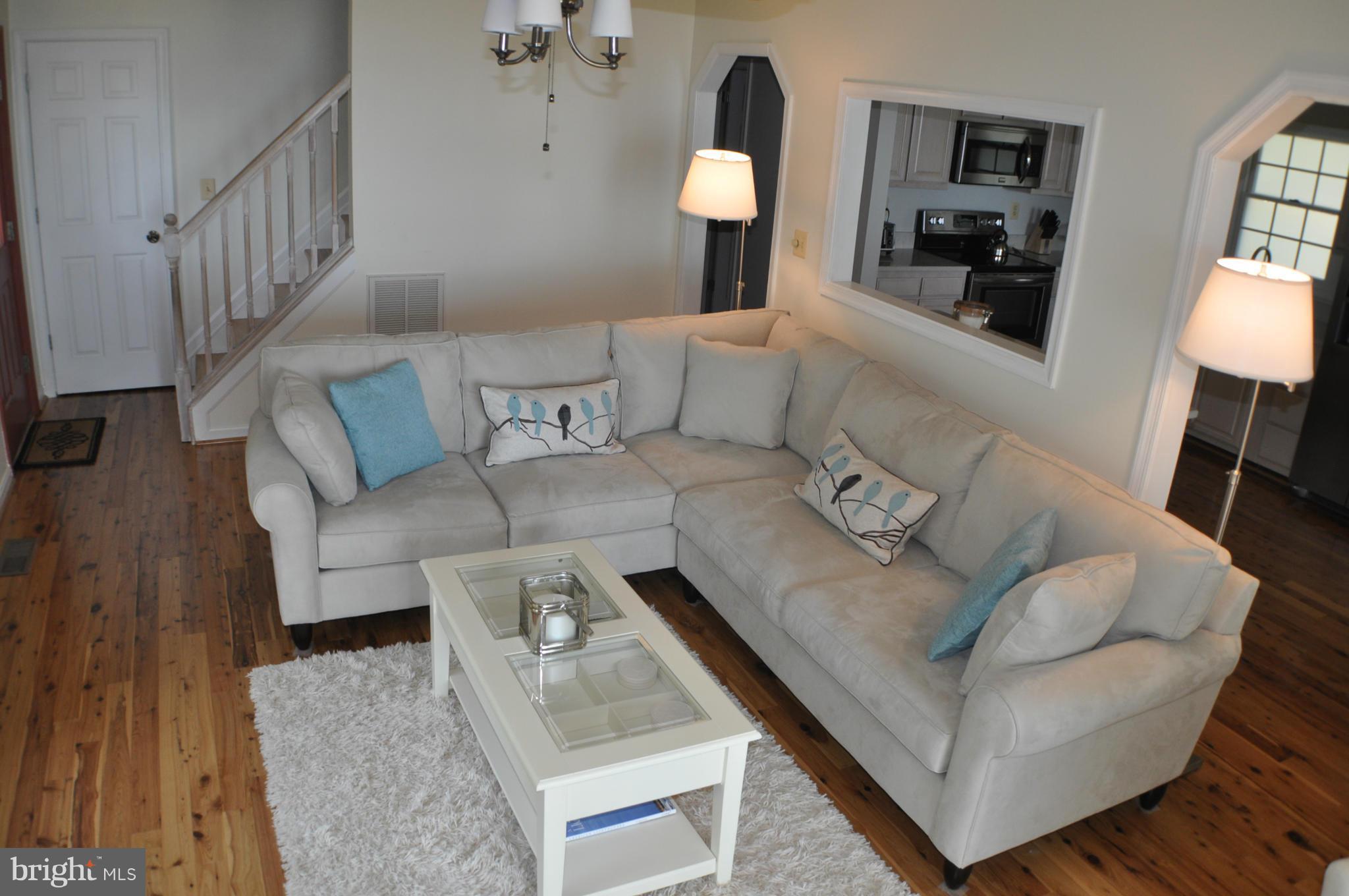 COBB ISLAND - Residential