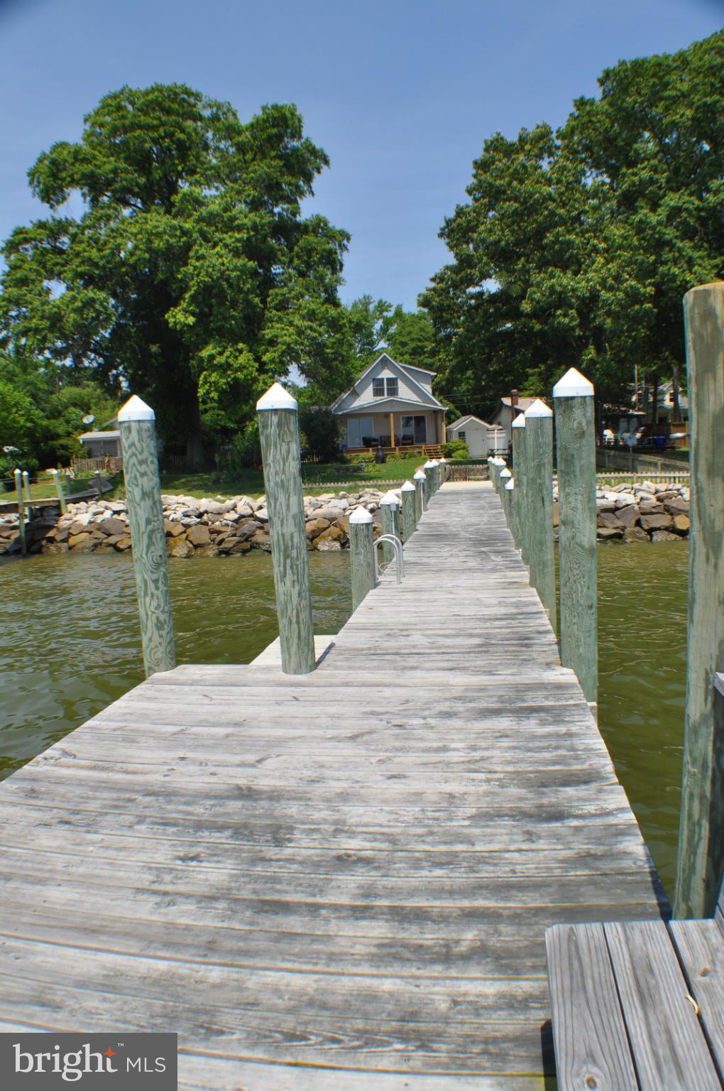 COBB ISLAND - Residential