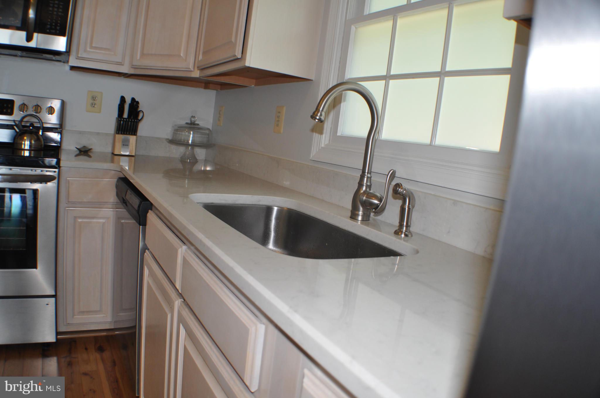 COBB ISLAND - Residential