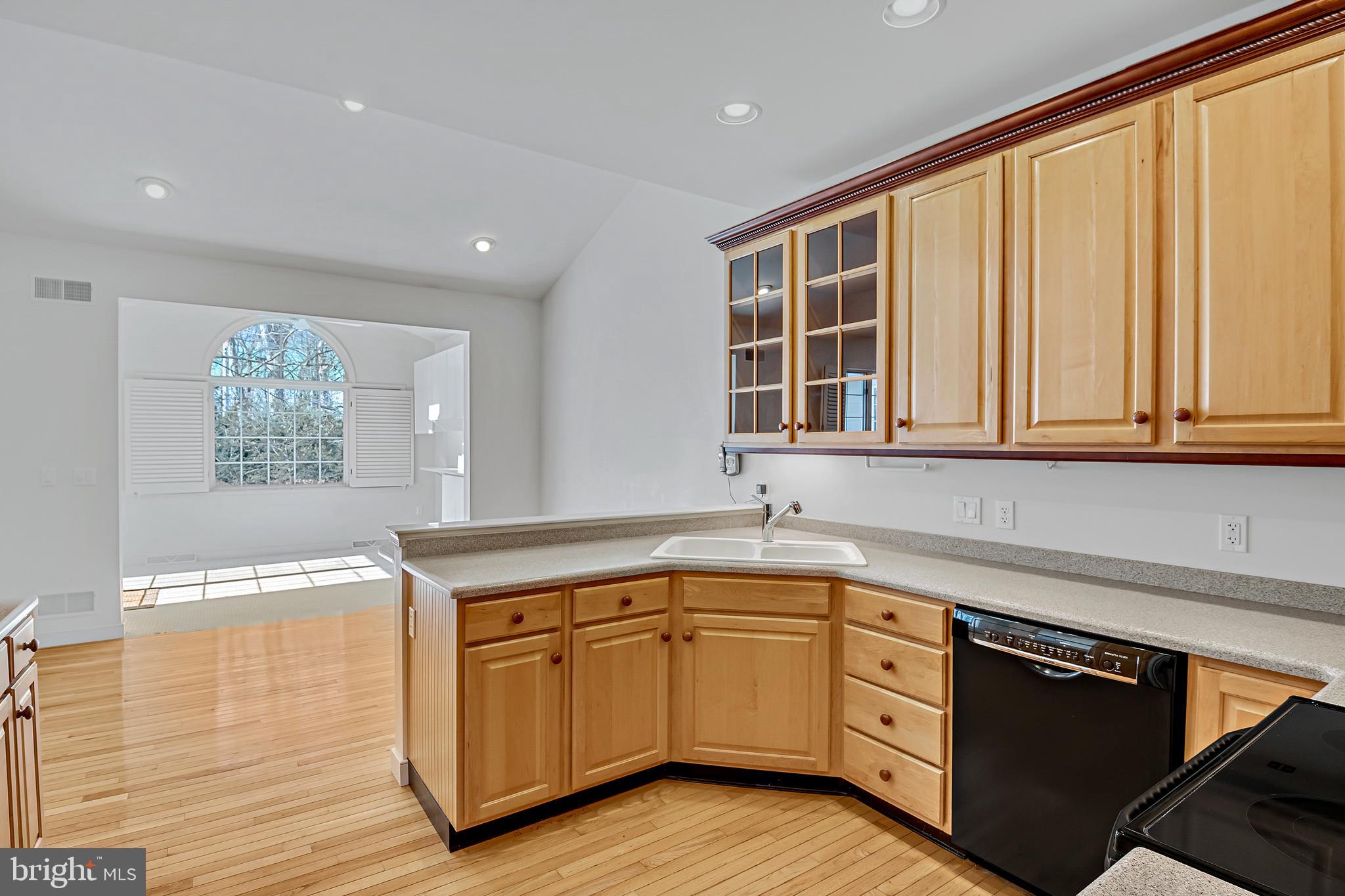 ROSENMILLER WOODS - Residential