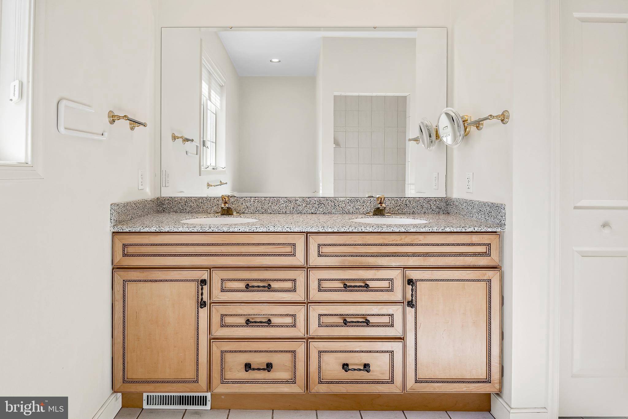 ROSENMILLER WOODS - Residential