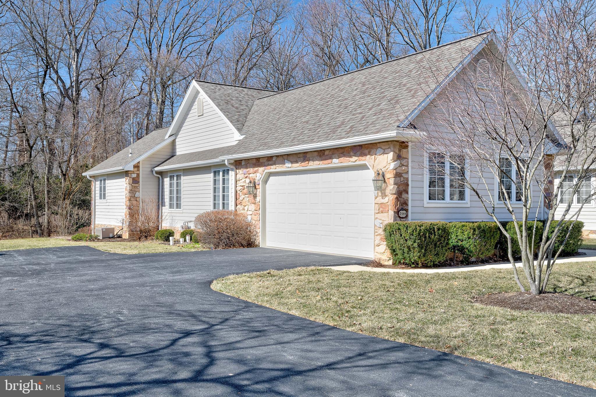 ROSENMILLER WOODS - Residential