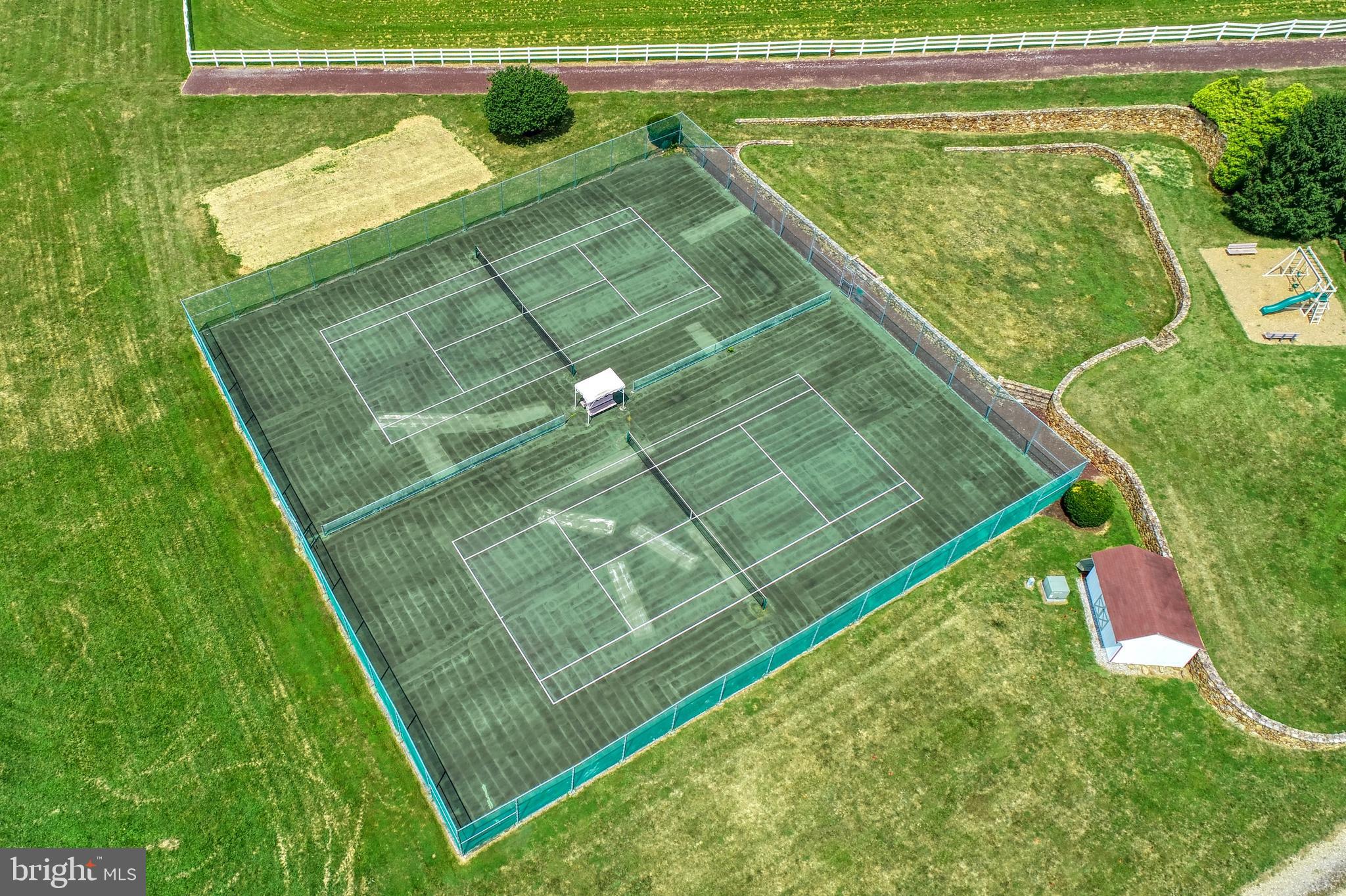 ROSENMILLER WOODS - Residential