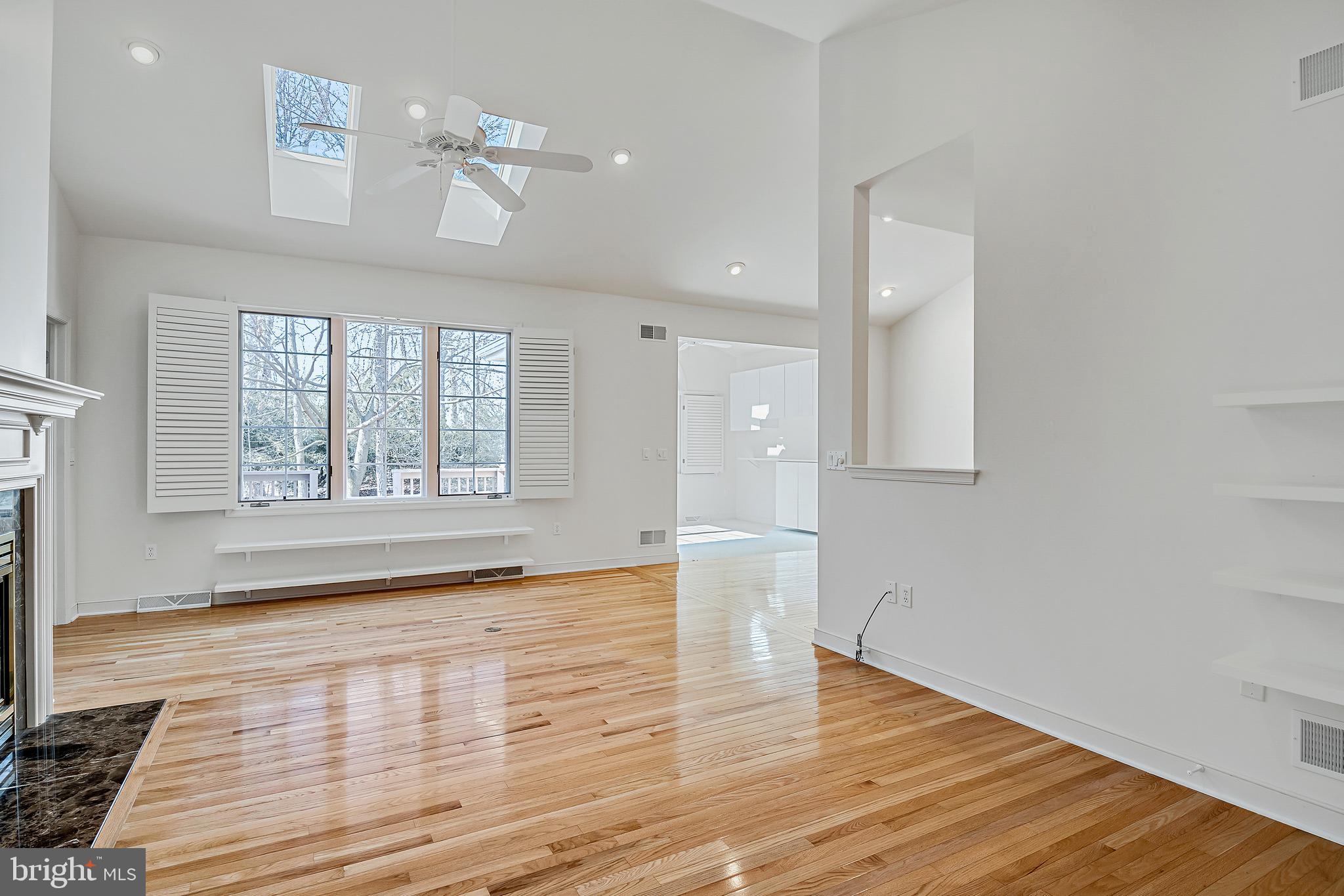 ROSENMILLER WOODS - Residential