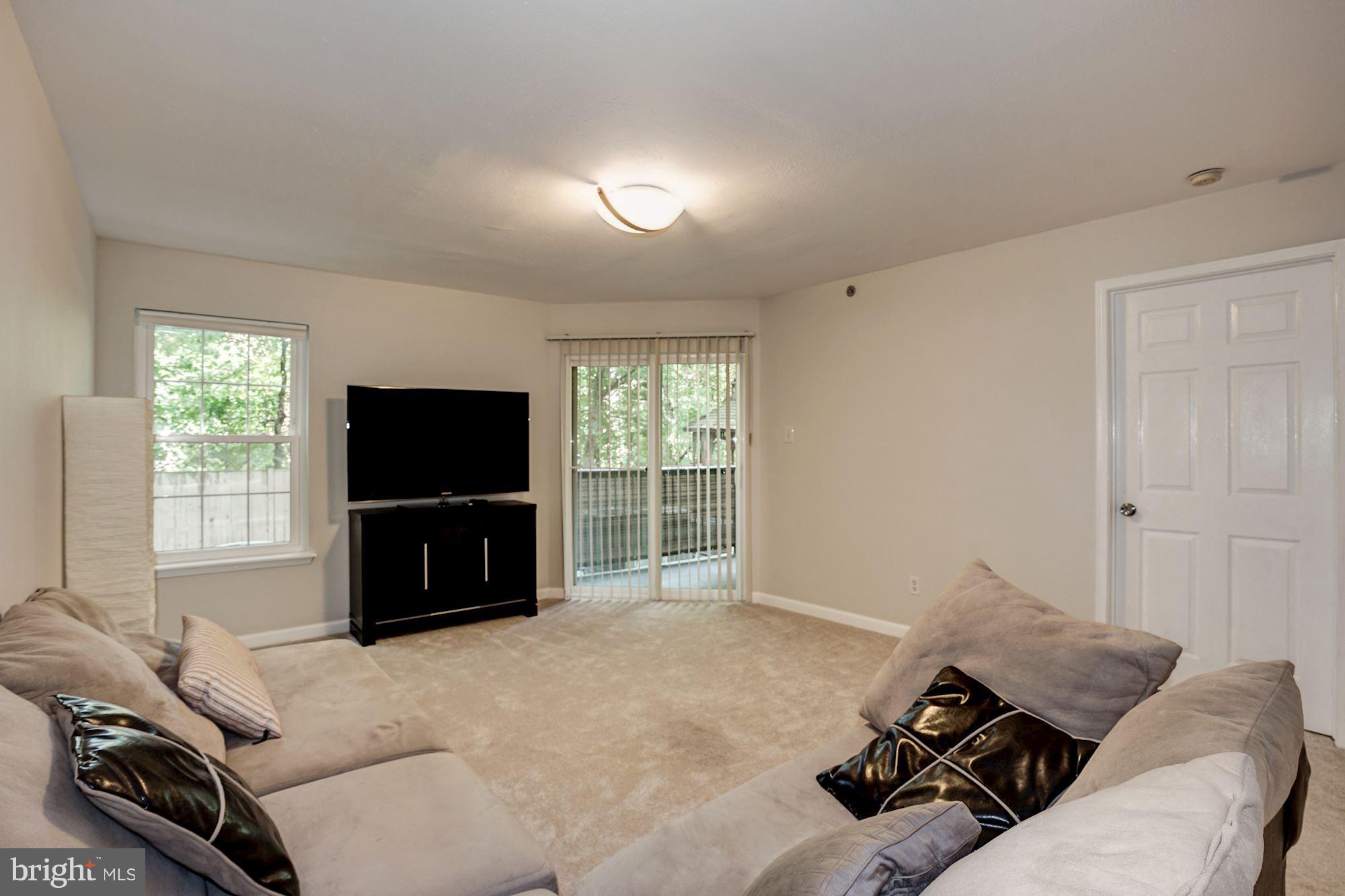 POINTE AT PARK CENTER - Residential