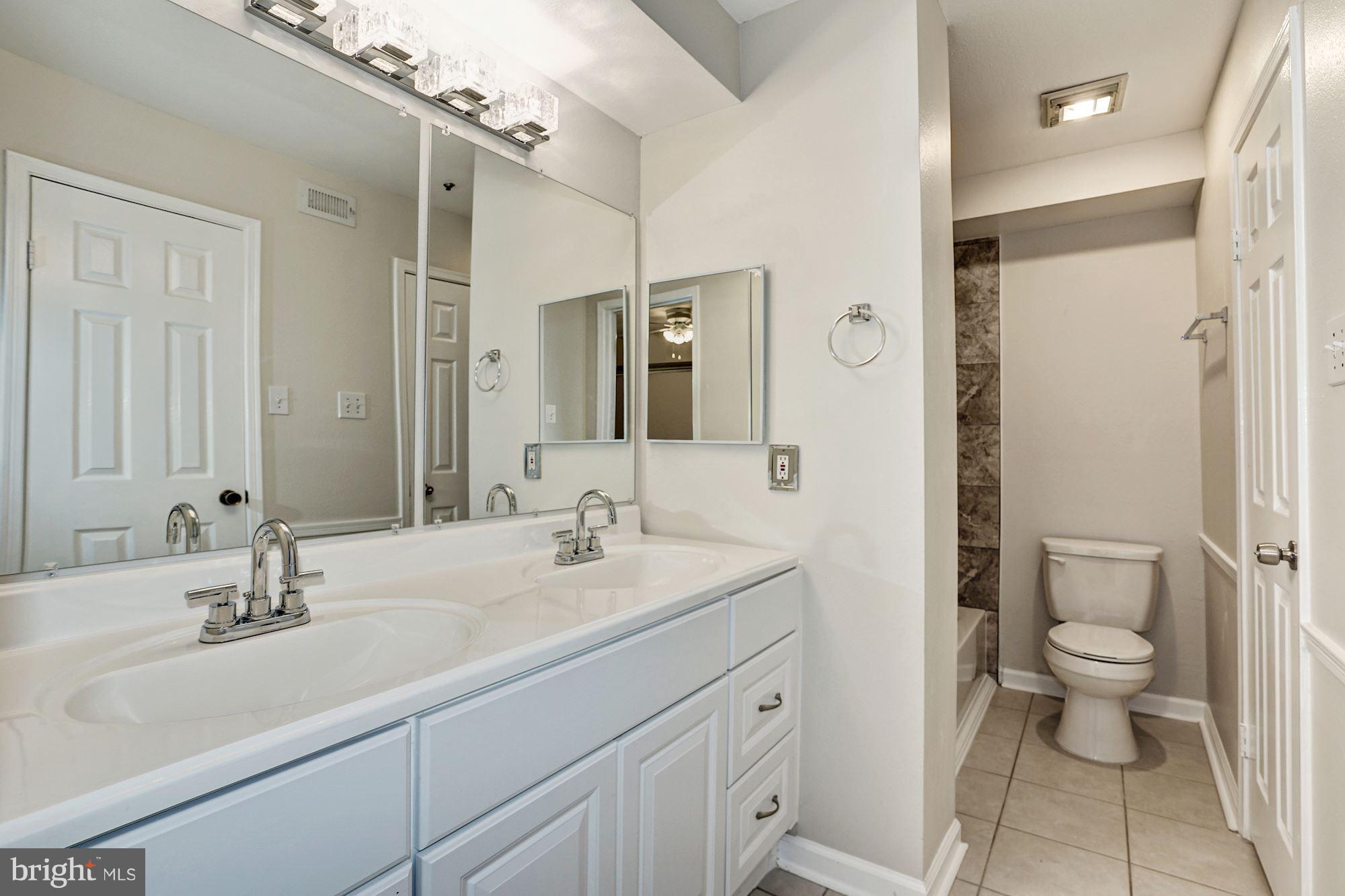 POINTE AT PARK CENTER - Residential