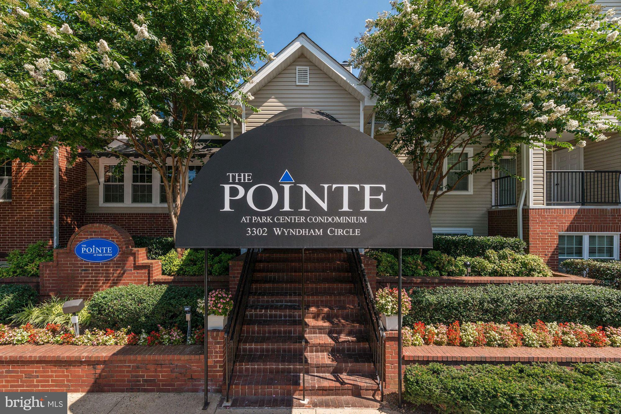 POINTE AT PARK CENTER - Residential